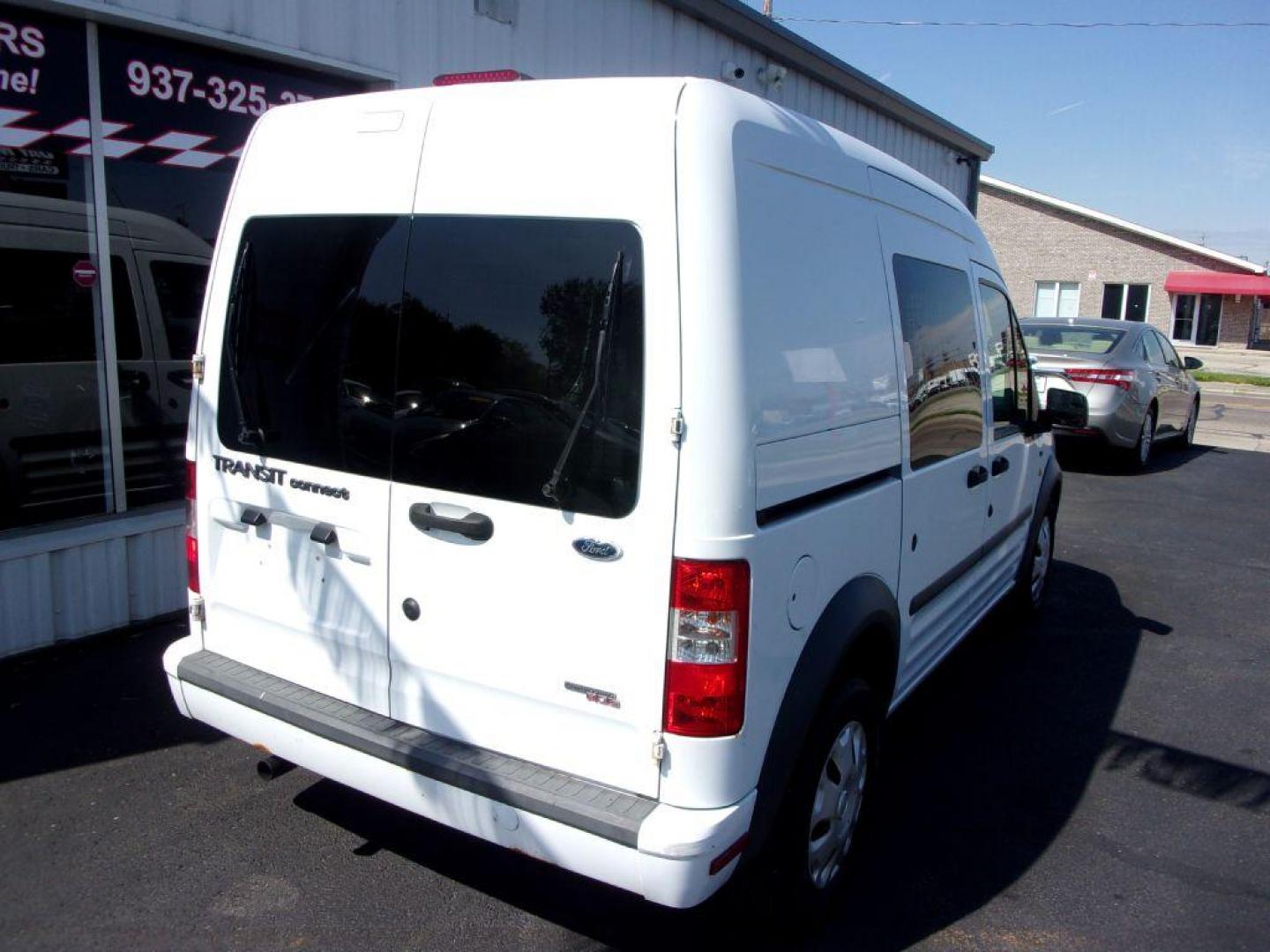 2012 WHITE FORD TRANSIT CONNECT XLT (NM0LS6BN9CT) with an 2.0L engine, Automatic transmission, located at 501 E. Columbia St., Springfield, OH, 45503, (800) 262-7122, 39.925262, -83.801796 - Photo#8