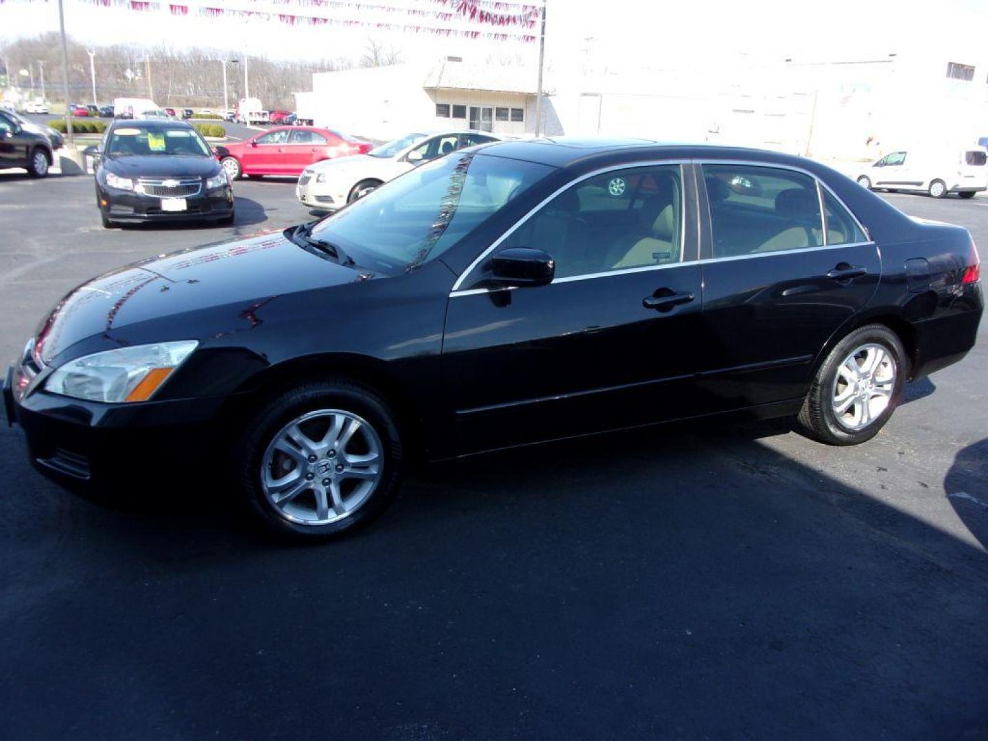 2007 BLACK HONDA ACCORD EX (1HGCM56847A) with an 2.4L engine, Automatic transmission, located at 501 E. Columbia St., Springfield, OH, 45503, (800) 262-7122, 39.925262, -83.801796 - Photo#4