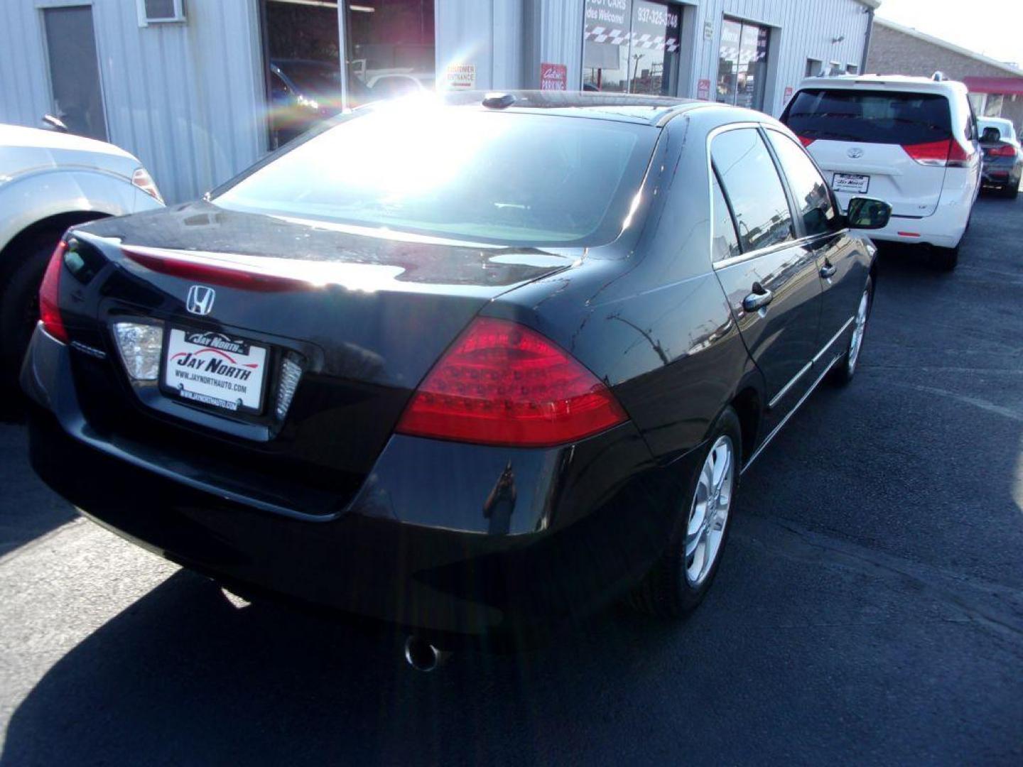 2007 BLACK HONDA ACCORD EX (1HGCM56847A) with an 2.4L engine, Automatic transmission, located at 501 E. Columbia St., Springfield, OH, 45503, (800) 262-7122, 39.925262, -83.801796 - Photo#7