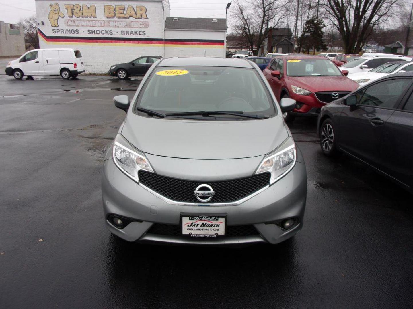 2015 GRAY NISSAN VERSA NOTE SR (3N1CE2CP9FL) with an 1.6L engine, Continuously Variable transmission, located at 501 E. Columbia St., Springfield, OH, 45503, (800) 262-7122, 39.925262, -83.801796 - Photo#6