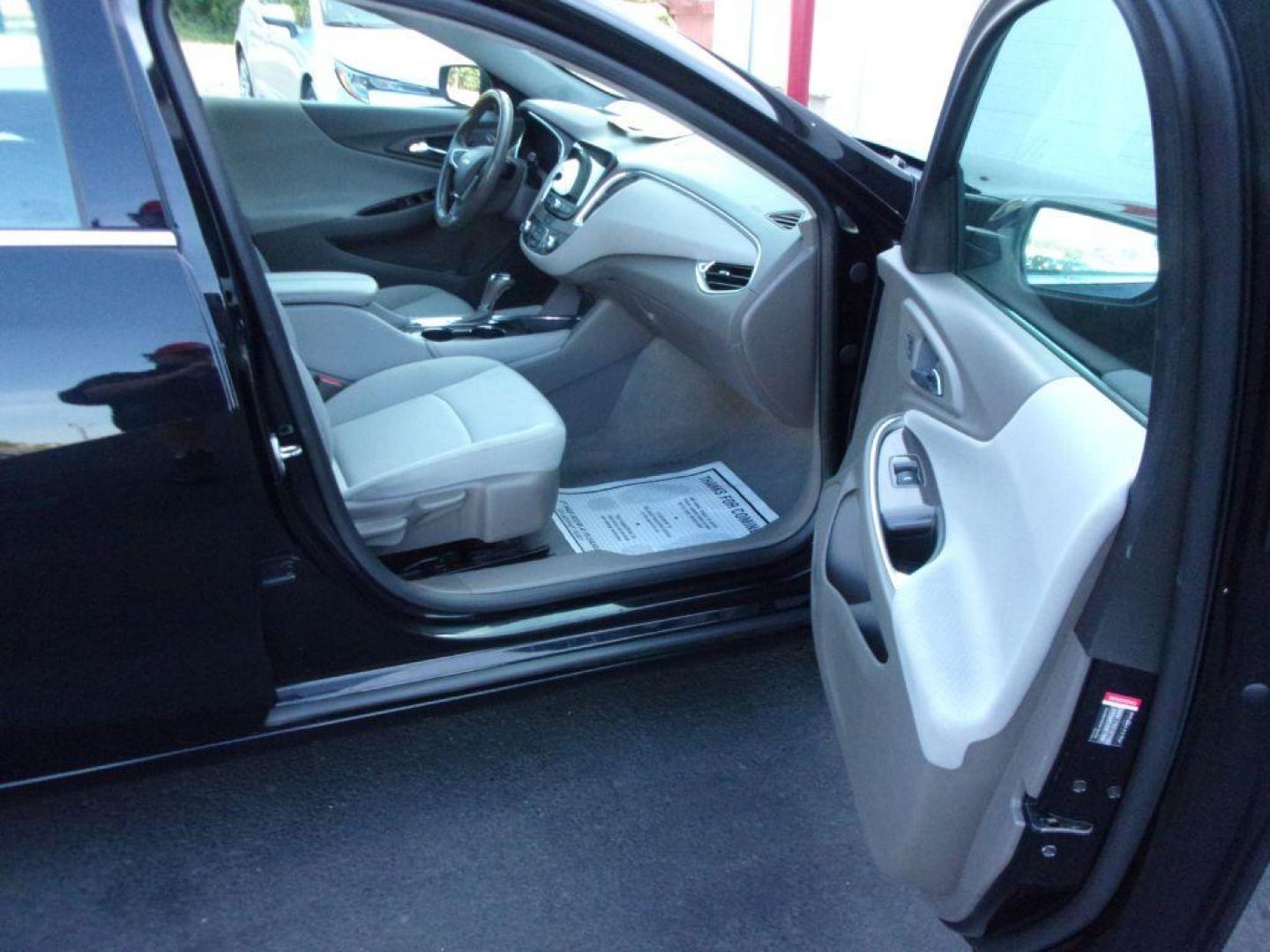 2018 BLACK CHEVROLET MALIBU LT (1G1ZD5ST6JF) with an 1.5L engine, Automatic transmission, located at 501 E. Columbia St., Springfield, OH, 45503, (800) 262-7122, 39.925262, -83.801796 - Photo#13