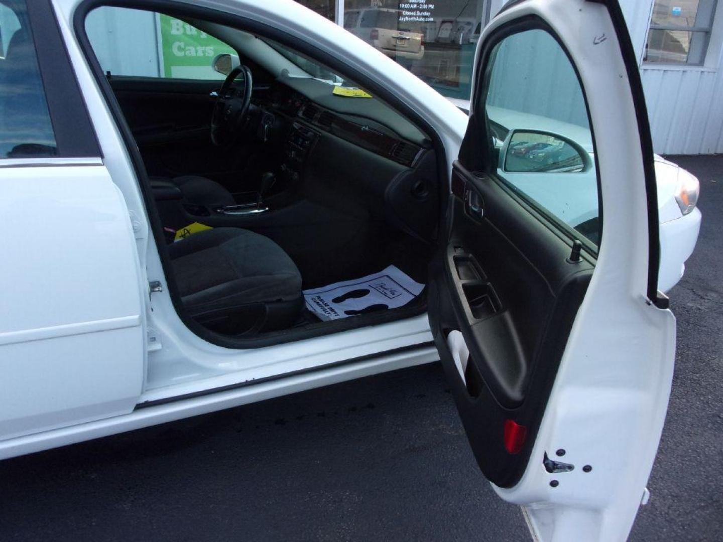 2012 WHITE CHEVROLET IMPALA LT (2G1WG5E35C1) with an 3.6L engine, Automatic transmission, located at 501 E. Columbia St., Springfield, OH, 45503, (800) 262-7122, 39.925262, -83.801796 - *** LT *** Remote Start *** Serviced and Detailed *** Jay North Auto has offered hand picked vehicles since 1965! Our customer's enjoy a NO pressure buying experience with a small town feel. All of our vehicles get fully inspected and detailed. We are a preferred dealer for many local credit uni - Photo#15