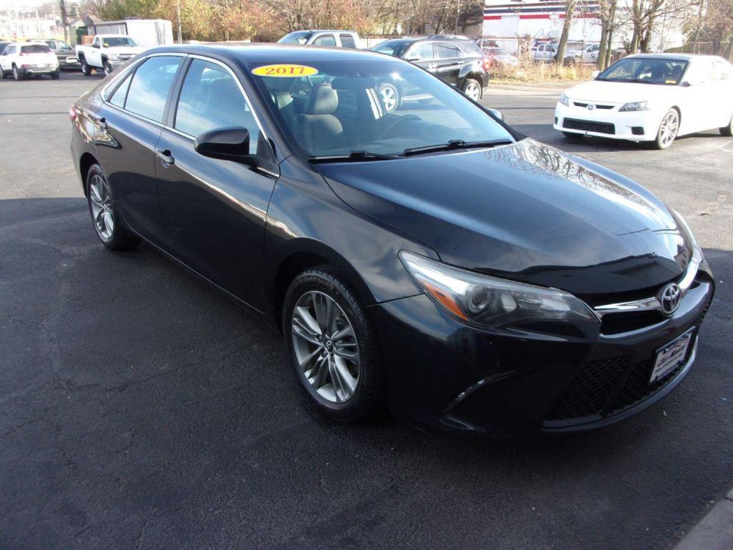 2017 BLACK TOYOTA CAMRY SE (4T1BF1FK4HU) with an 2.5L engine, Automatic transmission, located at 501 E. Columbia St., Springfield, OH, 45503, (800) 262-7122, 39.925262, -83.801796 - *** SE *** Back Up Camera *** Serviced and Detailed *** FWD 2.5L *** Clean CarFax *** Jay North Auto has offered hand picked vehicles since 1965! Our customer's enjoy a NO pressure buying experience with a small town feel. All of our vehicles get fully inspected and detailed. We are a preferred - Photo#1