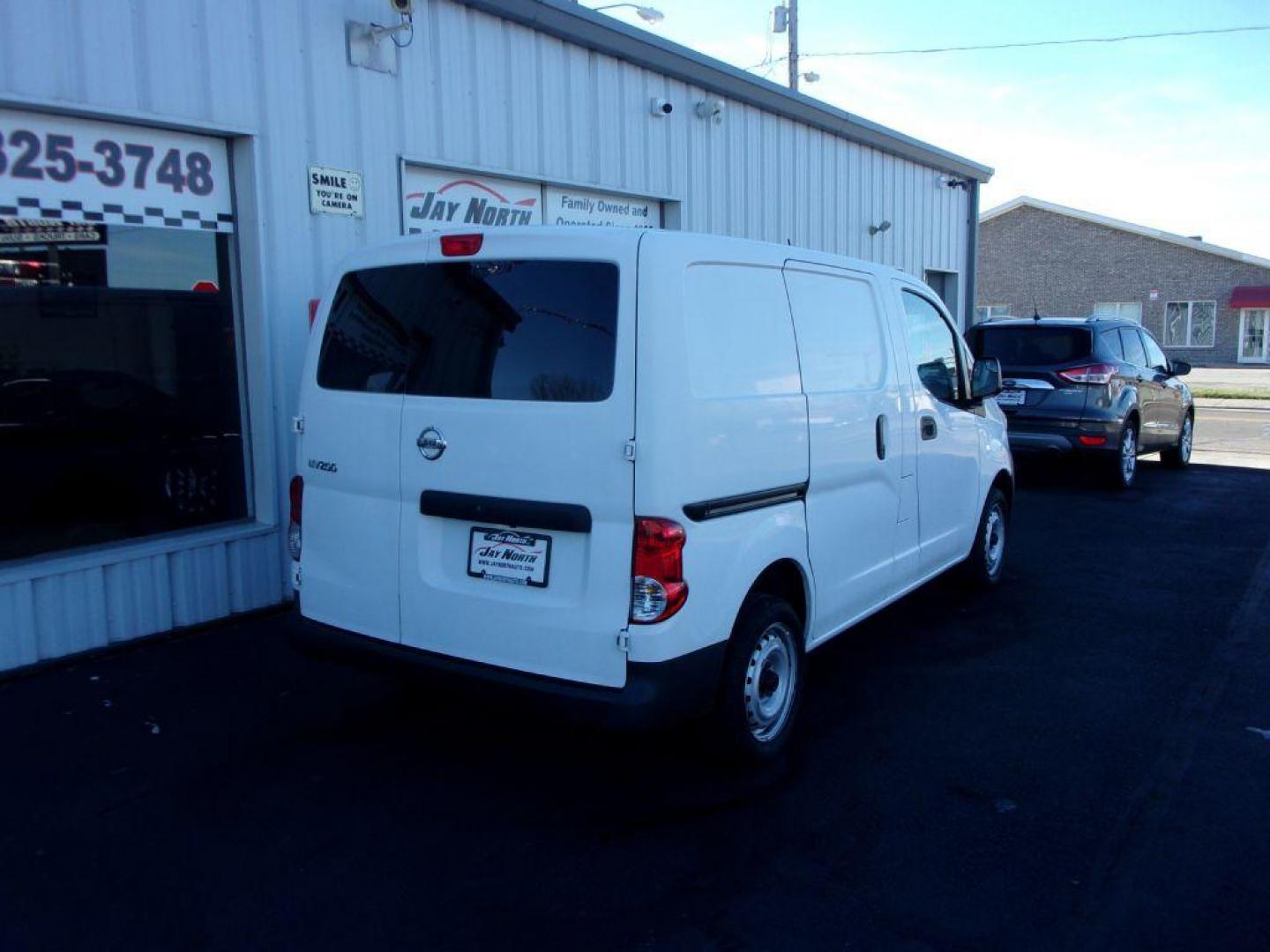 2018 WHITE NISSAN NV200 2.5S (3N6CM0KN1JK) with an 2.0L engine, Continuously Variable transmission, located at 501 E. Columbia St., Springfield, OH, 45503, (800) 262-7122, 39.925262, -83.801796 - Photo#3