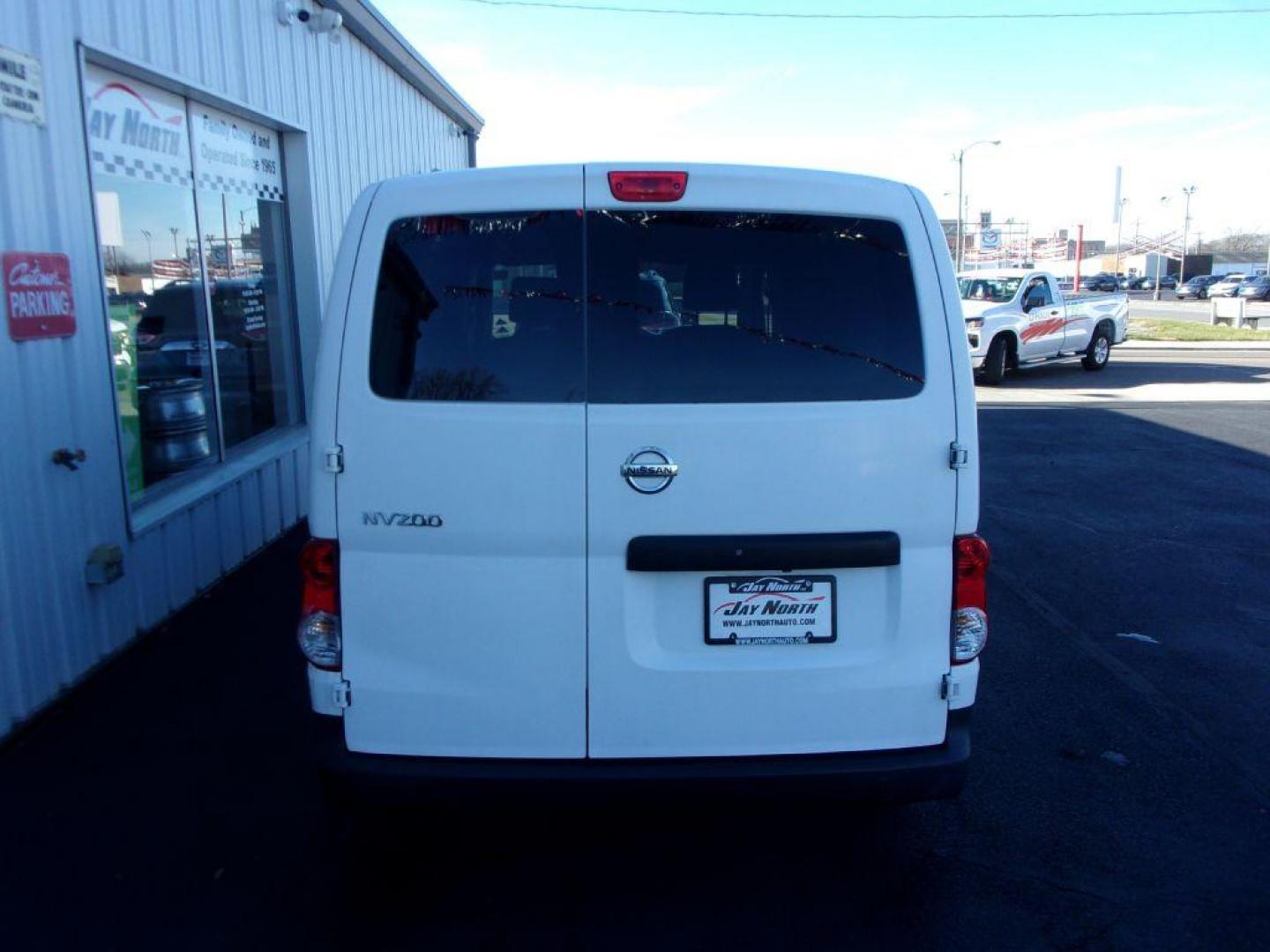 2018 WHITE NISSAN NV200 2.5S (3N6CM0KN1JK) with an 2.0L engine, Continuously Variable transmission, located at 501 E. Columbia St., Springfield, OH, 45503, (800) 262-7122, 39.925262, -83.801796 - Photo#4