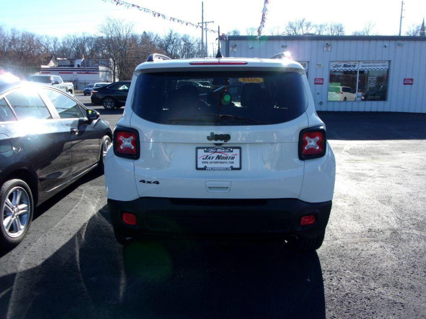 2018 WHITE JEEP RENEGADE ALTITUDE (ZACCJBBB8JP) with an 2.4L engine, Automatic transmission, located at 501 E. Columbia St., Springfield, OH, 45503, (800) 262-7122, 39.925262, -83.801796 - *** New Tires *** Serviced and Detailed *** Customer Preferred Package 2EL Deluxe Cloth High-Back Bucket Seats Altitude Package Black Accent Stitching Exterior Mirrors with Turn Signals 18-Inch x 8.0-Inch Gloss Black Wheels 225/55R18 All Season Tires Black Day Light Opening Moldings Glo - Photo#4