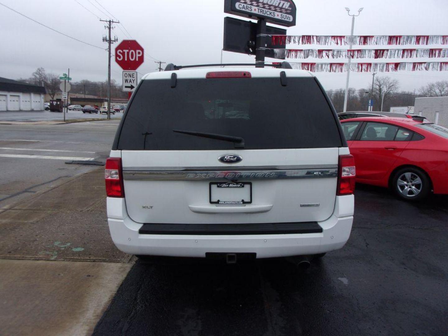 2015 WHITE FORD EXPEDITION EL XLT (1FMJK1JT1FE) with an 3.5L engine, Automatic transmission, located at 501 E. Columbia St., Springfield, OH, 45503, (800) 262-7122, 39.925262, -83.801796 - *** XLT *** 4WD *** Heated and Cooled Leather *** Premium Audio w/ Navigation and Sync *** Power 3rd Row *** Power Lift Gate *** Serviced and Detailed *** Jay North Auto has offered hand picked vehicles since 1965! Our customer's enjoy a NO pressure buying experience with a small town feel. All - Photo#4