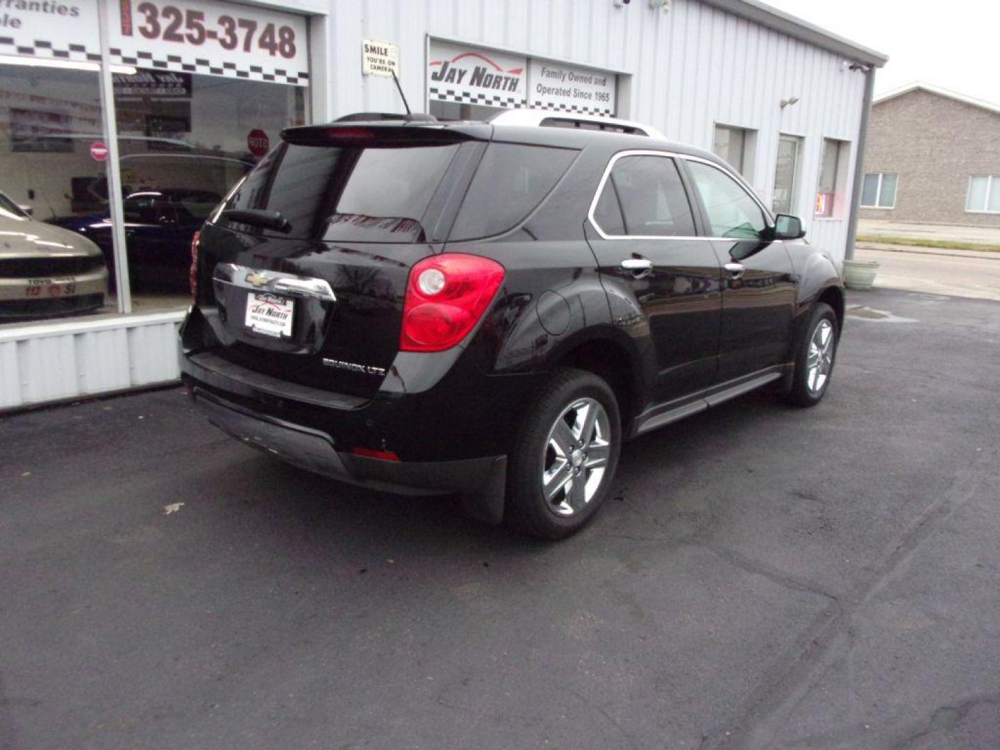 2015 BLACK CHEVROLET EQUINOX LTZ (2GNALDEK9F6) with an 2.4L engine, Automatic transmission, located at 501 E. Columbia St., Springfield, OH, 45503, (800) 262-7122, 39.925262, -83.801796 - Photo#3