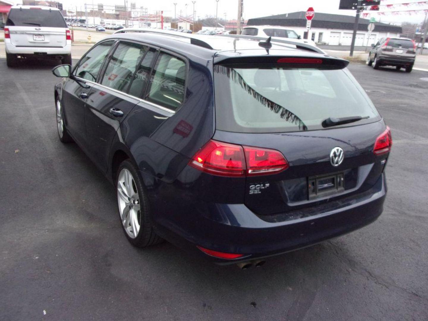 2017 BLUE VOLKSWAGEN GOLF SPORTWAGEN SEL (3VWC17AUXHM) with an 1.8L engine, Automatic transmission, located at 501 E. Columbia St., Springfield, OH, 45503, (800) 262-7122, 39.925262, -83.801796 - Photo#5