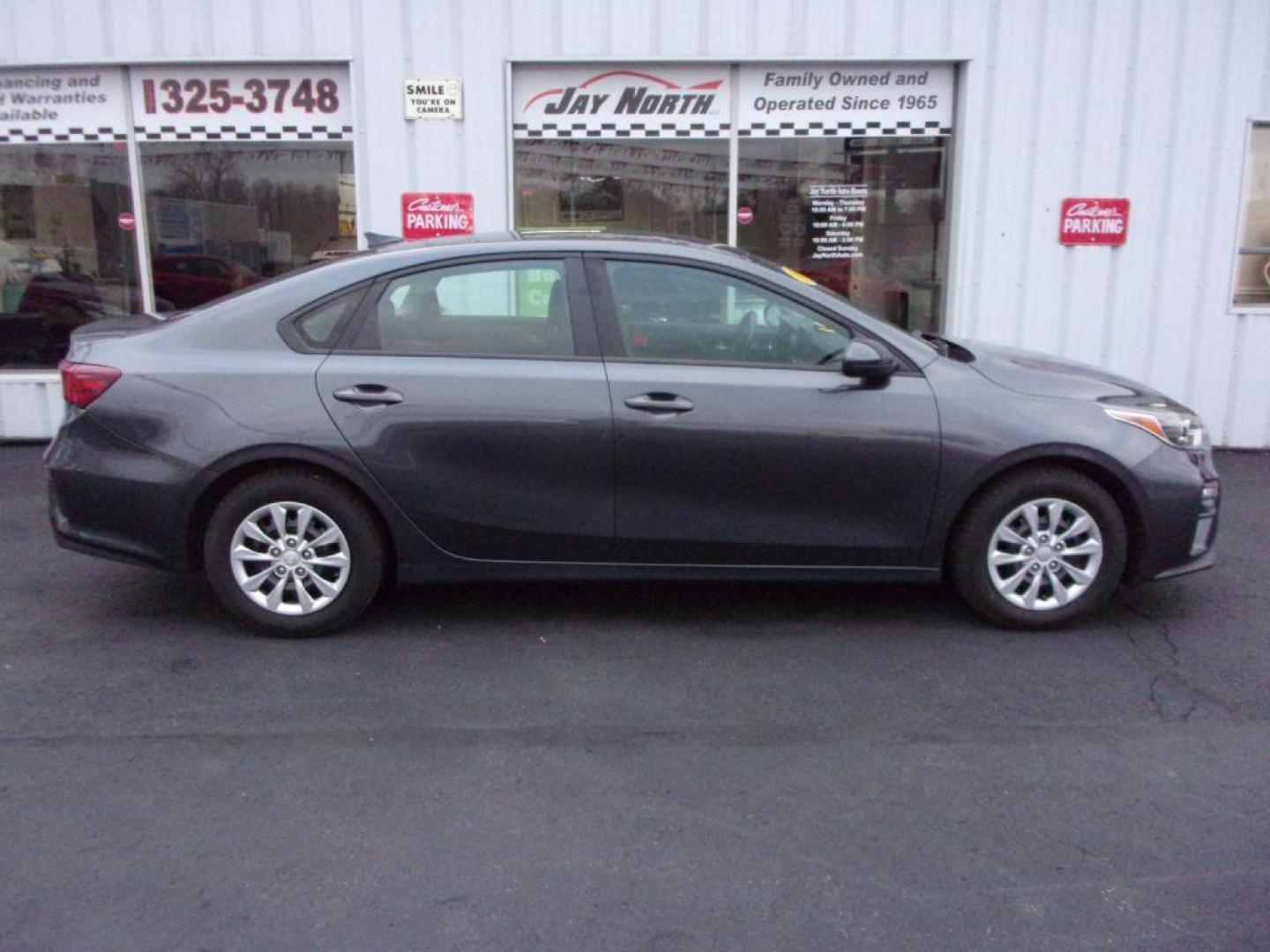 2019 GRAY KIA FORTE FE (3KPF24AD2KE) with an 2.0L engine, Continuously Variable transmission, located at 501 E. Columbia St., Springfield, OH, 45503, (800) 262-7122, 39.925262, -83.801796 - MECHANICAL 2.0L Multi-Port Injection (MPI) 4-Cyl Engine Intelligent Variable Transmission (IVT) Drive Mode Select (DMS) 15'' Steel Wheels with Wheel Covers SAFETY Dual Front Advanced Airbags Dual Front Seat-Mounted Side Airbags Full-Length Side Curtain Airbags Lower Anchors and Tethers for - Photo#0