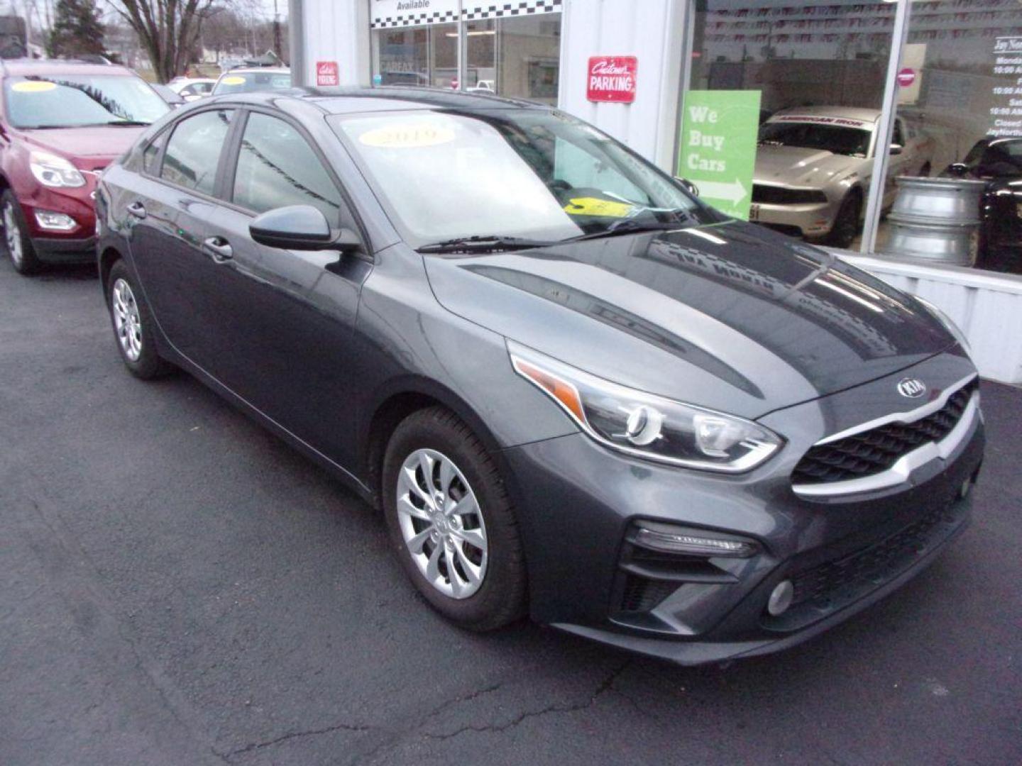 2019 GRAY KIA FORTE FE (3KPF24AD2KE) with an 2.0L engine, Continuously Variable transmission, located at 501 E. Columbia St., Springfield, OH, 45503, (800) 262-7122, 39.925262, -83.801796 - MECHANICAL 2.0L Multi-Port Injection (MPI) 4-Cyl Engine Intelligent Variable Transmission (IVT) Drive Mode Select (DMS) 15'' Steel Wheels with Wheel Covers SAFETY Dual Front Advanced Airbags Dual Front Seat-Mounted Side Airbags Full-Length Side Curtain Airbags Lower Anchors and Tethers for - Photo#1