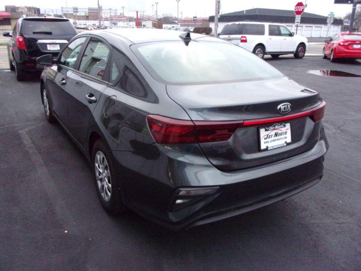 2019 GRAY KIA FORTE FE (3KPF24AD2KE) with an 2.0L engine, Continuously Variable transmission, located at 501 E. Columbia St., Springfield, OH, 45503, (800) 262-7122, 39.925262, -83.801796 - MECHANICAL 2.0L Multi-Port Injection (MPI) 4-Cyl Engine Intelligent Variable Transmission (IVT) Drive Mode Select (DMS) 15'' Steel Wheels with Wheel Covers SAFETY Dual Front Advanced Airbags Dual Front Seat-Mounted Side Airbags Full-Length Side Curtain Airbags Lower Anchors and Tethers for - Photo#3