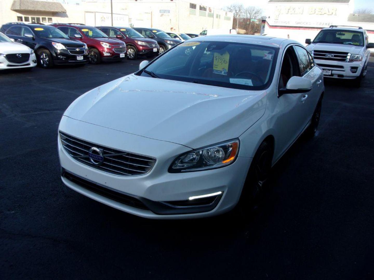 2017 WHITE VOLVO S60 INSCRIPTION (LYV402TK6HB) with an 2.0L engine, Automatic transmission, located at 501 E. Columbia St., Springfield, OH, 45503, (800) 262-7122, 39.925262, -83.801796 - Photo#19