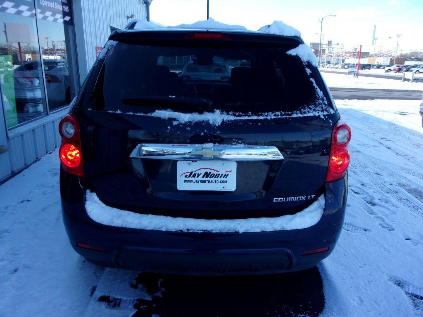 2015 BLUE CHEVROLET EQUINOX LT (2GNALBEK2F6) with an 2.4L engine, Automatic transmission, located at 501 E. Columbia St., Springfield, OH, 45503, (800) 262-7122, 39.925262, -83.801796 - *** Serviced and Detailed *** LT *** Remote Start *** Premium Audio w/ Back Up Camera *** 22 Service Records on Clean CarFax *** Jay North Auto has offered hand picked vehicles since 1965! Our customer's enjoy a NO pressure buying experience with a small town feel. All of our vehicles get fully - Photo#5