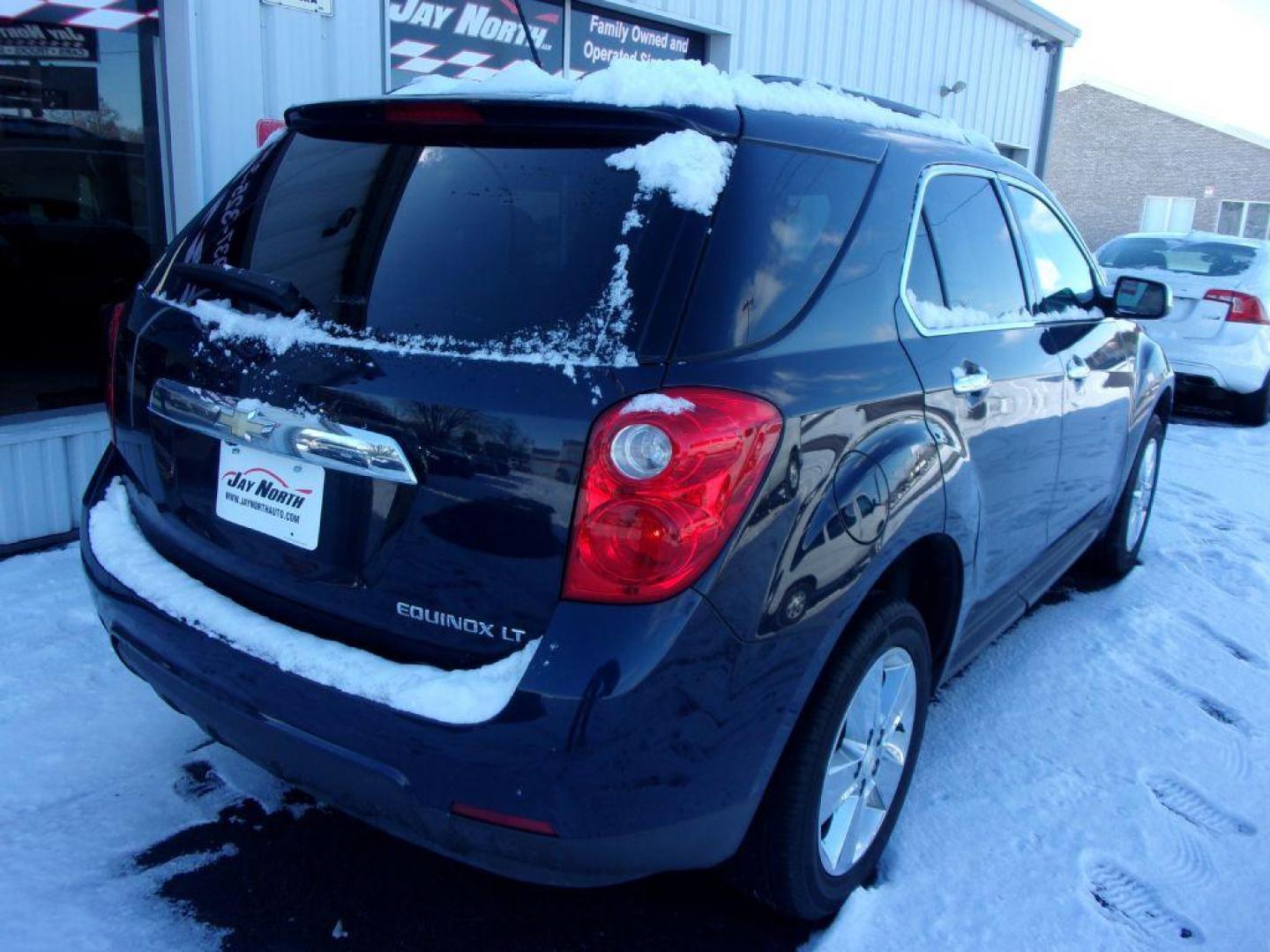 2015 BLUE CHEVROLET EQUINOX LT (2GNALBEK2F6) with an 2.4L engine, Automatic transmission, located at 501 E. Columbia St., Springfield, OH, 45503, (800) 262-7122, 39.925262, -83.801796 - *** Serviced and Detailed *** LT *** Remote Start *** Premium Audio w/ Back Up Camera *** 22 Service Records on Clean CarFax *** Jay North Auto has offered hand picked vehicles since 1965! Our customer's enjoy a NO pressure buying experience with a small town feel. All of our vehicles get fully - Photo#6