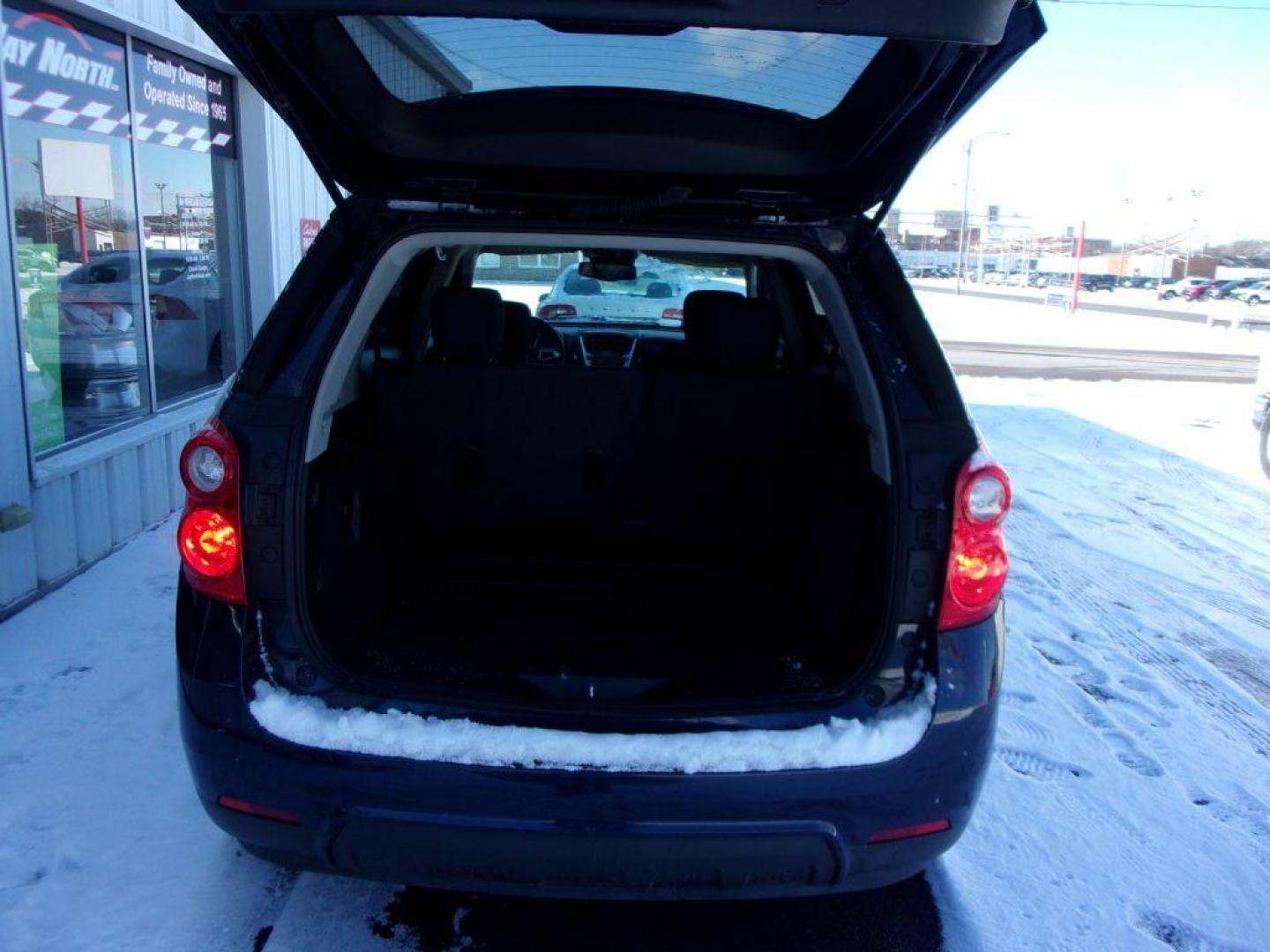 2015 BLUE CHEVROLET EQUINOX LT (2GNALBEK2F6) with an 2.4L engine, Automatic transmission, located at 501 E. Columbia St., Springfield, OH, 45503, (800) 262-7122, 39.925262, -83.801796 - *** Serviced and Detailed *** LT *** Remote Start *** Premium Audio w/ Back Up Camera *** 22 Service Records on Clean CarFax *** Jay North Auto has offered hand picked vehicles since 1965! Our customer's enjoy a NO pressure buying experience with a small town feel. All of our vehicles get fully - Photo#7