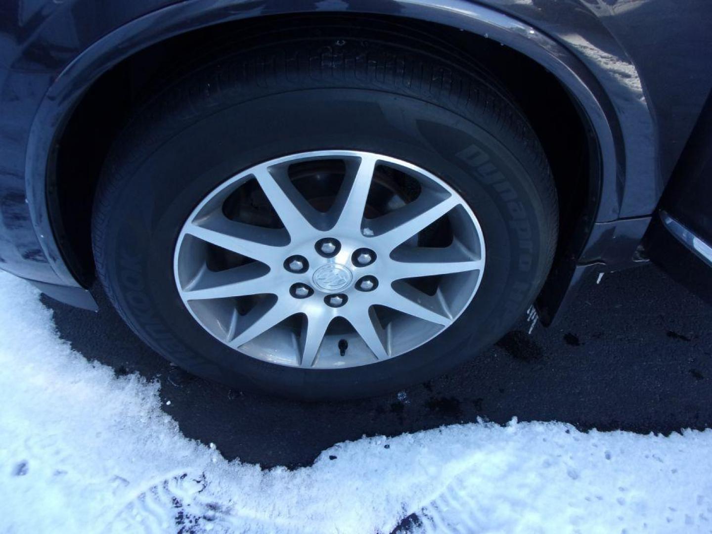 2017 GRAY BUICK ENCLAVE CONVENIENCE (5GAKRAKD7HJ) with an 3.6L engine, Automatic transmission, located at 501 E. Columbia St., Springfield, OH, 45503, (800) 262-7122, 39.925262, -83.801796 - *** Clean CarFax *** V6 fwd *** Serviced and Detailed *** NICE! *** 3rd Row Seating *** Back Up Camera *** Premium Audio w/ Touchscreen *** Power Liftgate *** Jay North Auto has offered hand picked vehicles since 1965! Our customer's enjoy a NO pressure buying experience with a small town feel. - Photo#20