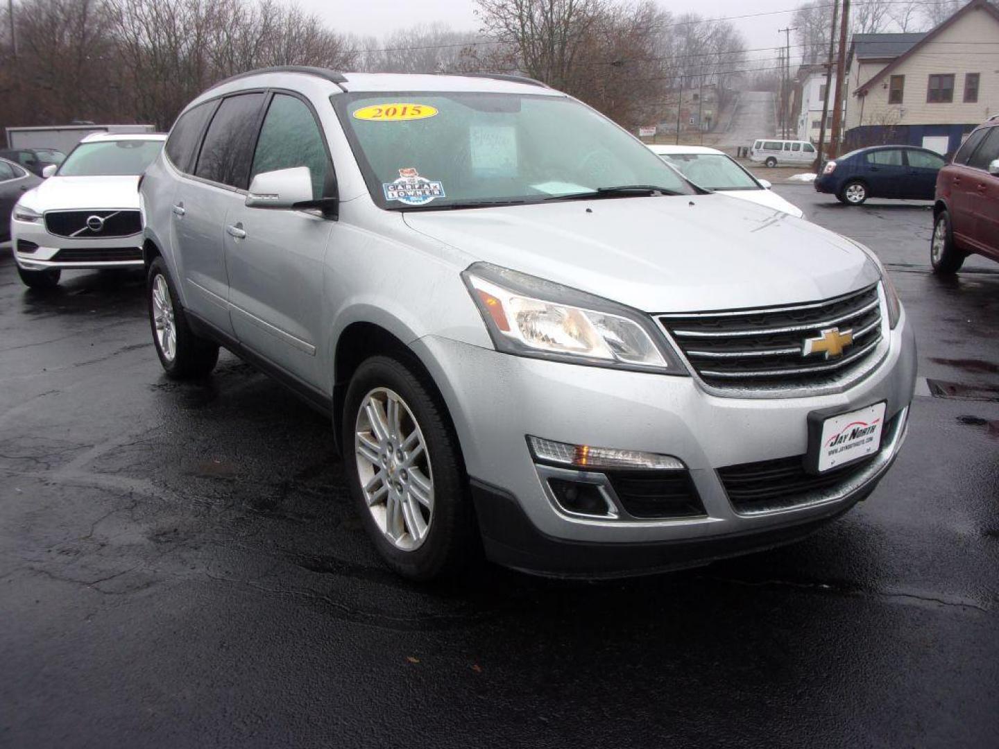 2015 SILVER CHEVROLET TRAVERSE LT (1GNKRGKD0FJ) with an 3.6L engine, Automatic transmission, located at 501 E. Columbia St., Springfield, OH, 45503, (800) 262-7122, 39.925262, -83.801796 - Photo#2