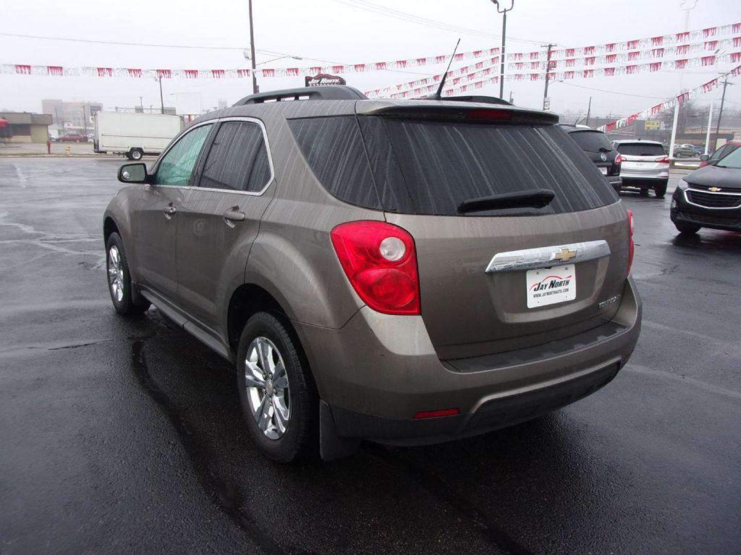 2011 GRAY CHEVROLET EQUINOX LT (2CNALDEC7B6) with an 2.4L engine, Automatic transmission, located at 501 E. Columbia St., Springfield, OH, 45503, (800) 262-7122, 39.925262, -83.801796 - *** 1 Owner w/ Clean CarFax *** Updated Timing Chain *** Serviced and Detailed *** LT *** FWD *** Low Mileage *** Jay North Auto has offered hand picked vehicles since 1965! Our customer's enjoy a NO pressure buying experience with a small town feel. All of our vehicles get fully inspected and d - Photo#5