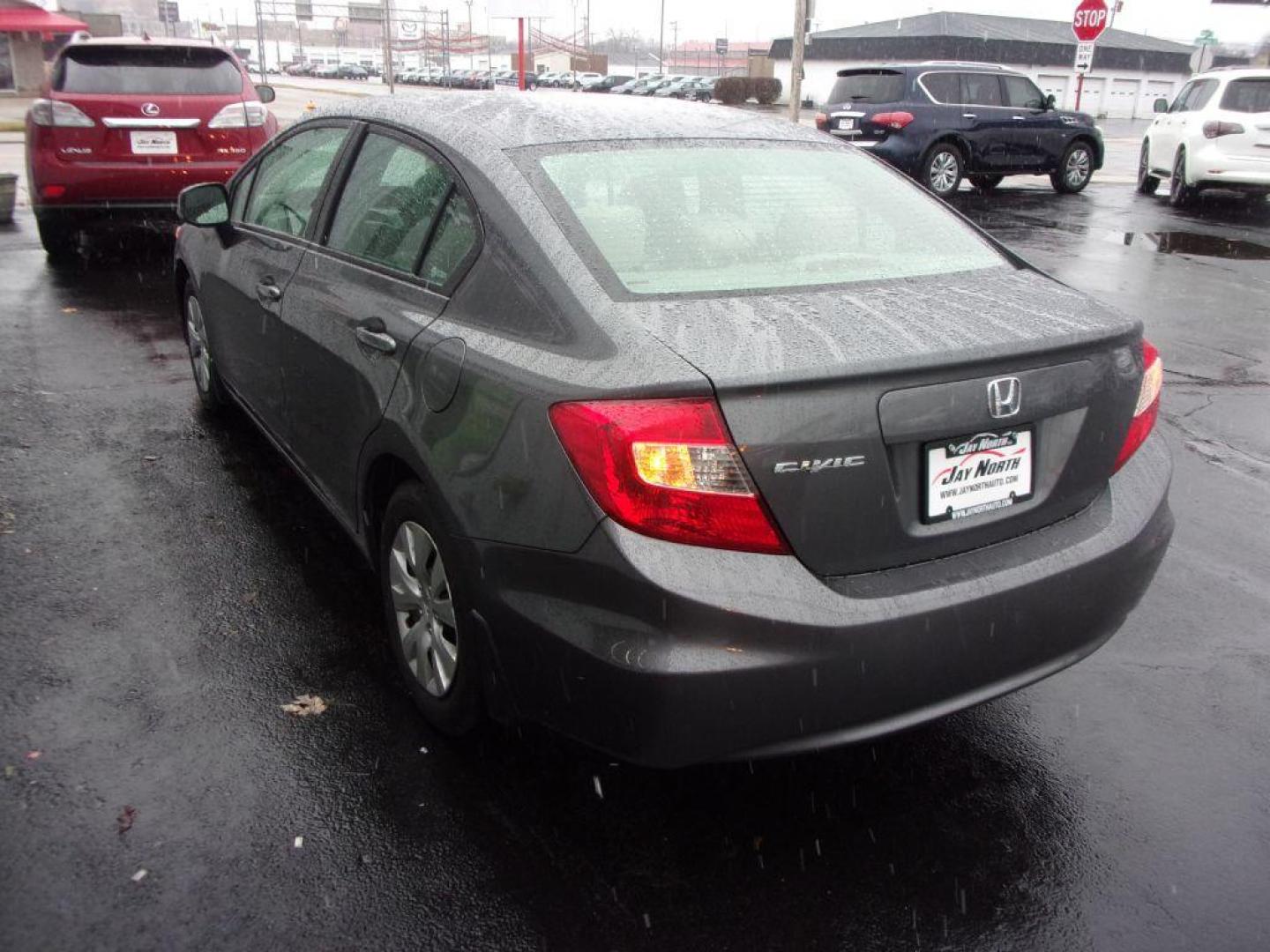 2012 GRAY HONDA CIVIC LX (19XFB2F57CE) with an 1.8L engine, Automatic transmission, located at 501 E. Columbia St., Springfield, OH, 45503, (800) 262-7122, 39.925262, -83.801796 - Photo#4