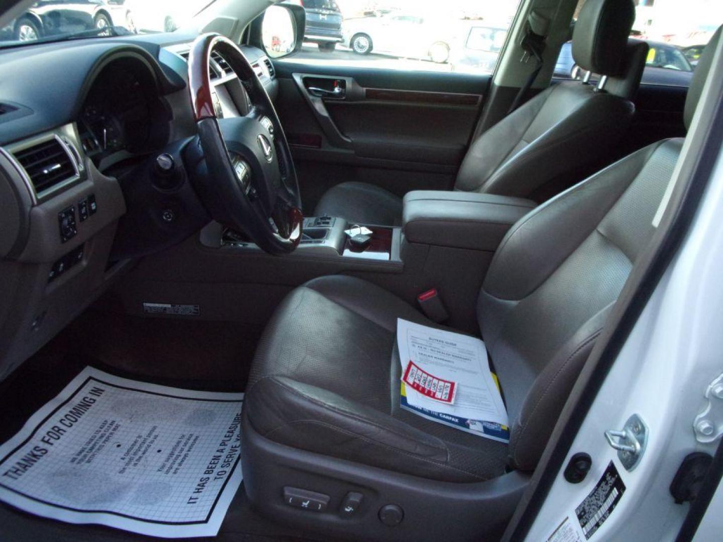 2013 WHITE LEXUS GX 460 PREMIUM (JTJJM7FX1D5) with an 4.6L engine, Automatic transmission, located at 501 E. Columbia St., Springfield, OH, 45503, (800) 262-7122, 39.925262, -83.801796 - Photo#15