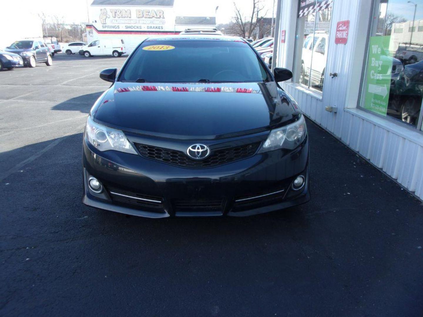 2013 GRAY TOYOTA CAMRY SE (4T1BF1FK8DU) with an 2.5L engine, Automatic transmission, located at 501 E. Columbia St., Springfield, OH, 45503, (800) 262-7122, 39.925262, -83.801796 - *** LOW MILEAGE *** Serviced and Detailed *** SE *** Jay North Auto has offered hand picked vehicles since 1965! Our customer's enjoy a NO pressure buying experience with a small town feel. All of our vehicles get fully inspected and detailed. We are a preferred dealer for many local credit unio - Photo#1