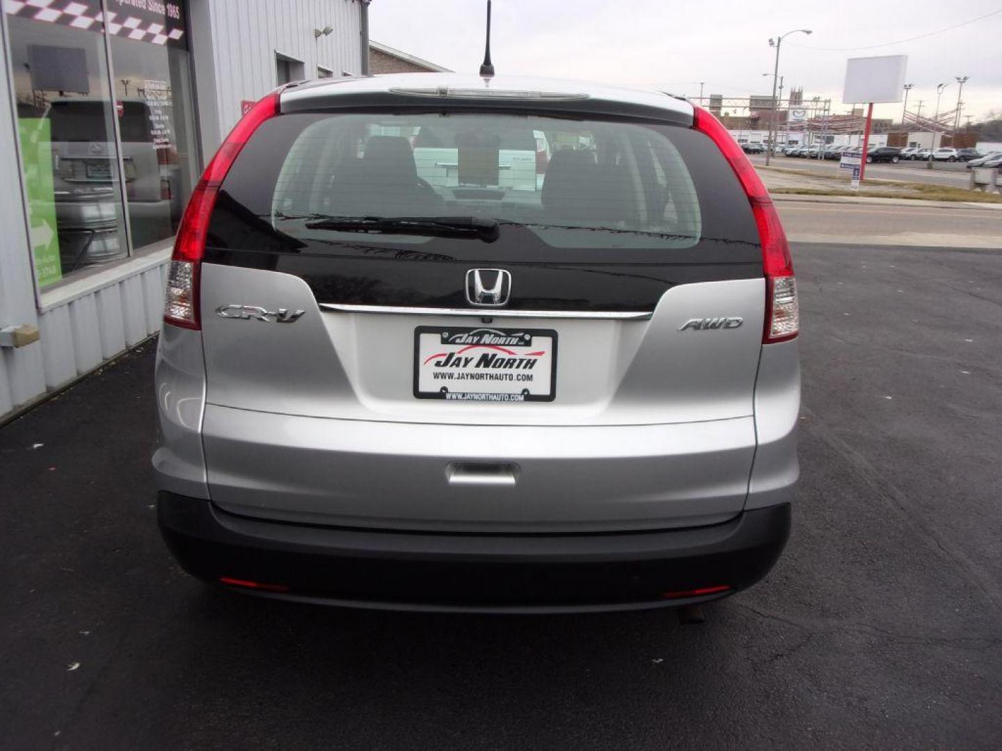 2014 SILVER HONDA CR-V LX (2HKRM4H35EH) with an 2.4L engine, Automatic transmission, located at 501 E. Columbia St., Springfield, OH, 45503, (800) 262-7122, 39.925262, -83.801796 - Photo#5