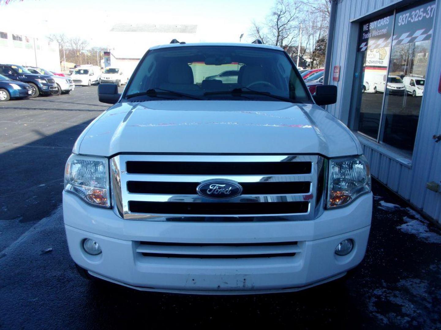 2013 WHITE FORD EXPEDITION XLT (1FMJU1H55DE) with an 5.4L engine, Automatic transmission, located at 501 E. Columbia St., Springfield, OH, 45503, (800) 262-7122, 39.925262, -83.801796 - Photo#1