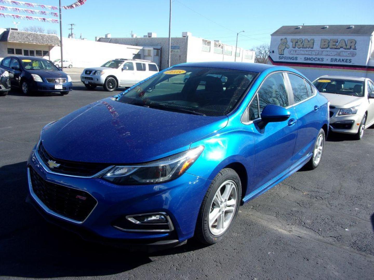 2018 BLUE CHEVROLET CRUZE LT (1G1BE5SM7J7) with an 1.4L engine, Automatic transmission, located at 501 E. Columbia St., Springfield, OH, 45503, (800) 262-7122, 39.925262, -83.801796 - Photo#6