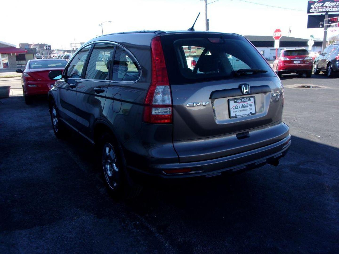 2010 BROWN HONDA CR-V LX (5J6RE4H31AL) with an 2.4L engine, Automatic transmission, located at 501 E. Columbia St., Springfield, OH, 45503, (800) 262-7122, 39.925262, -83.801796 - Photo#5