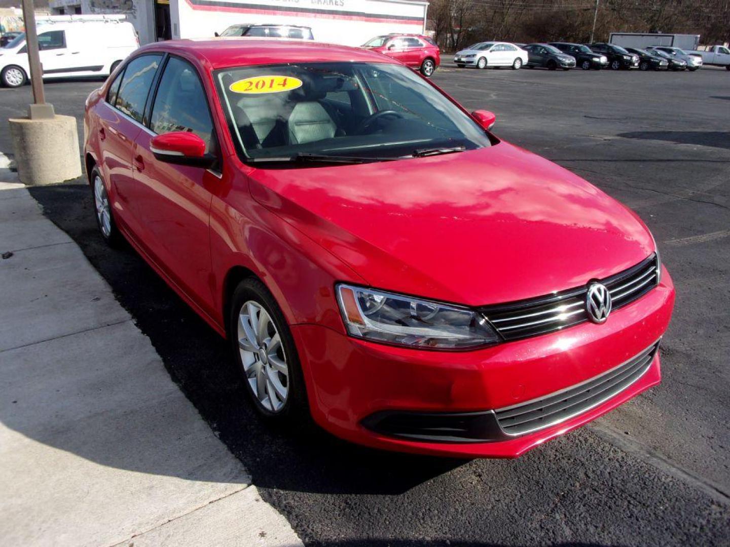 2014 RED VOLKSWAGEN JETTA SE (3VWD07AJ8EM) with an 1.8L engine, Automatic transmission, located at 501 E. Columbia St., Springfield, OH, 45503, (800) 262-7122, 39.925262, -83.801796 - Photo#2