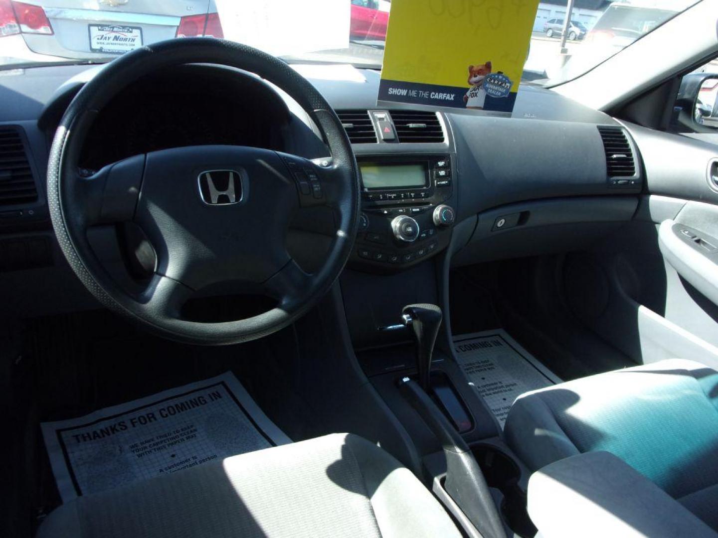 2005 GRAY HONDA ACCORD LX (1HGCM56495A) with an 2.4L engine, Automatic transmission, located at 501 E. Columbia St., Springfield, OH, 45503, (800) 262-7122, 39.925262, -83.801796 - Photo#9