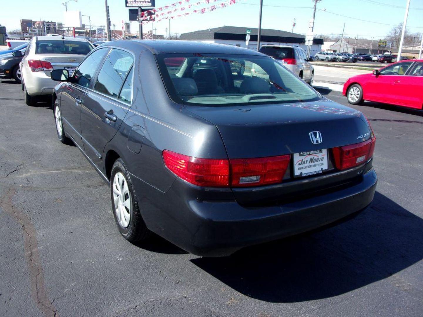 2005 GRAY HONDA ACCORD LX (1HGCM56495A) with an 2.4L engine, Automatic transmission, located at 501 E. Columbia St., Springfield, OH, 45503, (800) 262-7122, 39.925262, -83.801796 - Photo#5