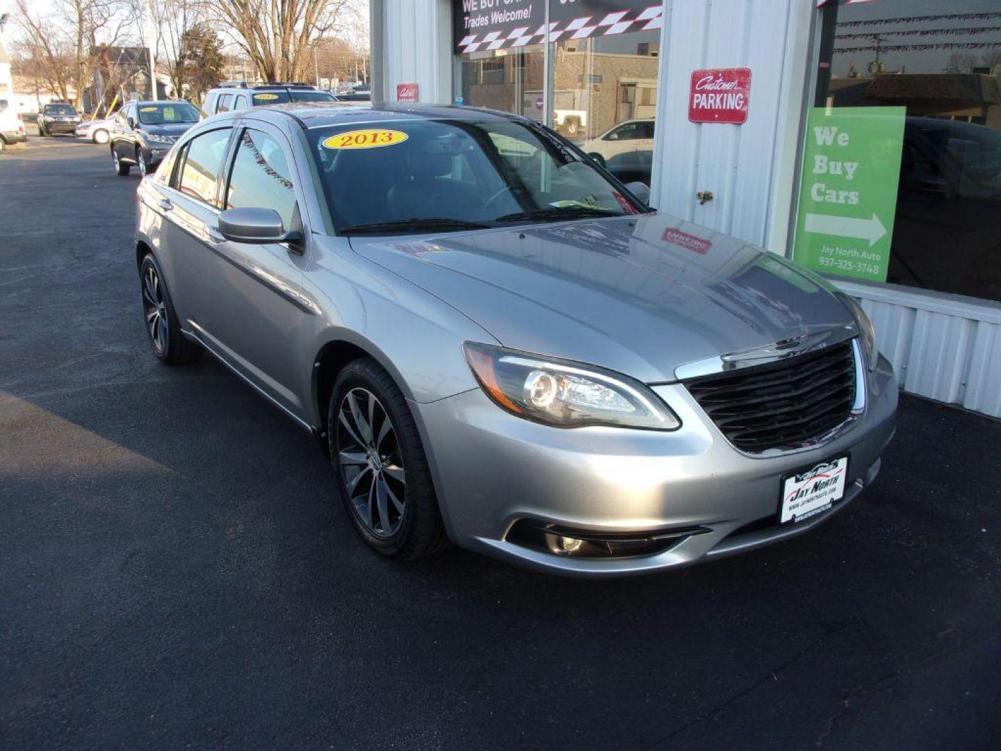 2013 GRAY CHRYSLER 200 S LIMITED (1C3CCBCG3DN) with an 3.6L engine, Automatic transmission, located at 501 E. Columbia St., Springfield, OH, 45503, (800) 262-7122, 39.925262, -83.801796 - *** 31 Service Records on Clean CarFax *** 200 S Limited *** Newer Tires *** Serviced and Detailed *** Boston Acoustics Audio *** Moonroof *** Leather *** Remote Start *** Jay North Auto has offered hand picked vehicles since 1965! Our customer's enjoy a NO pressure buying experience with a sma - Photo#1