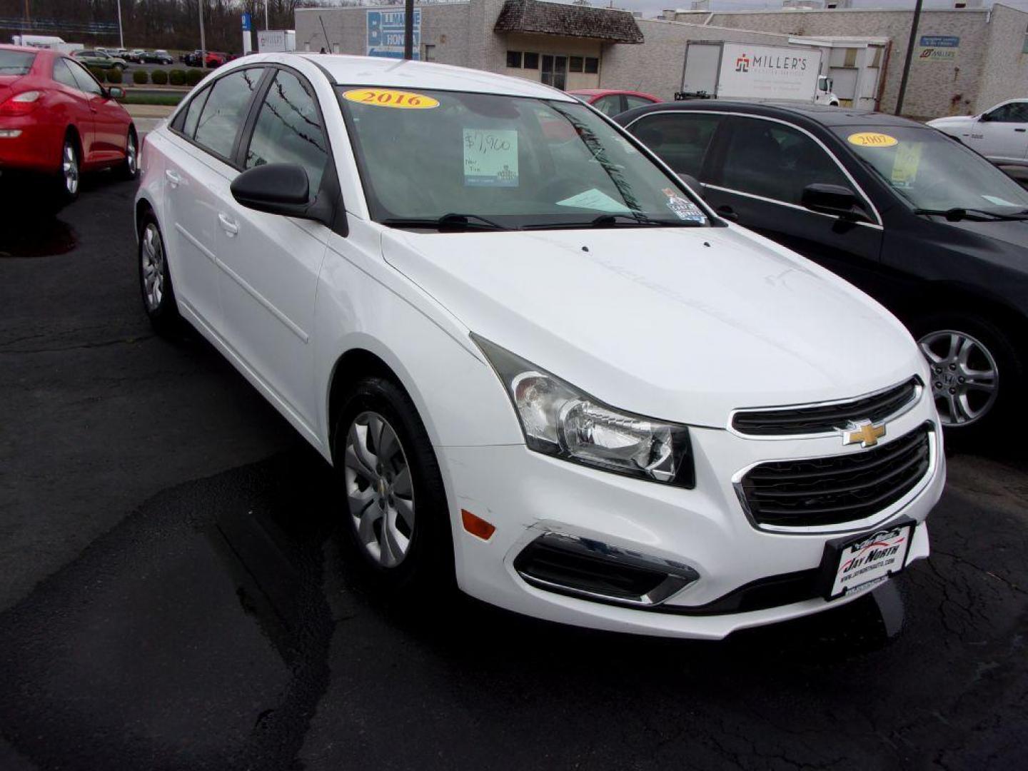 2016 WHITE CHEVROLET CRUZE LIMITED LS (1G1PC5SH9G7) with an 1.8L engine, Automatic transmission, located at 501 E. Columbia St., Springfield, OH, 45503, (800) 262-7122, 39.925262, -83.801796 - Photo#1