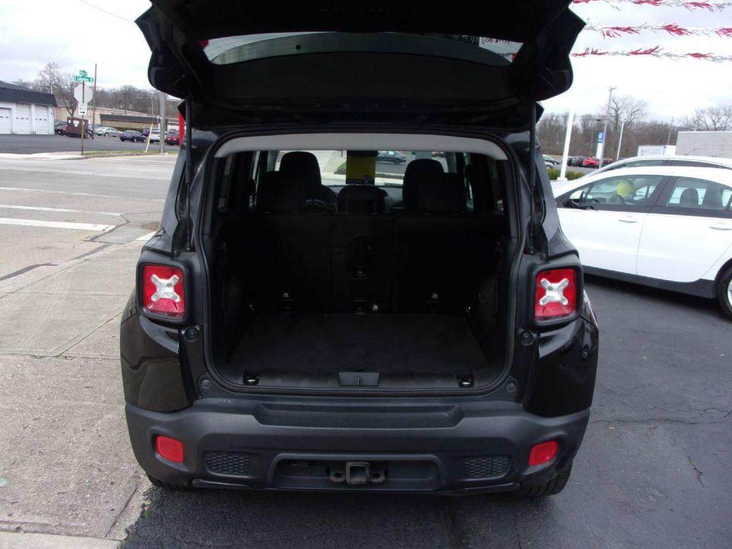 2017 BLACK JEEP RENEGADE LATITUDE (ZACCJBBB3HP) with an 2.4L engine, Automatic transmission, located at 501 E. Columbia St., Springfield, OH, 45503, (800) 262-7122, 39.925262, -83.801796 - Photo#6