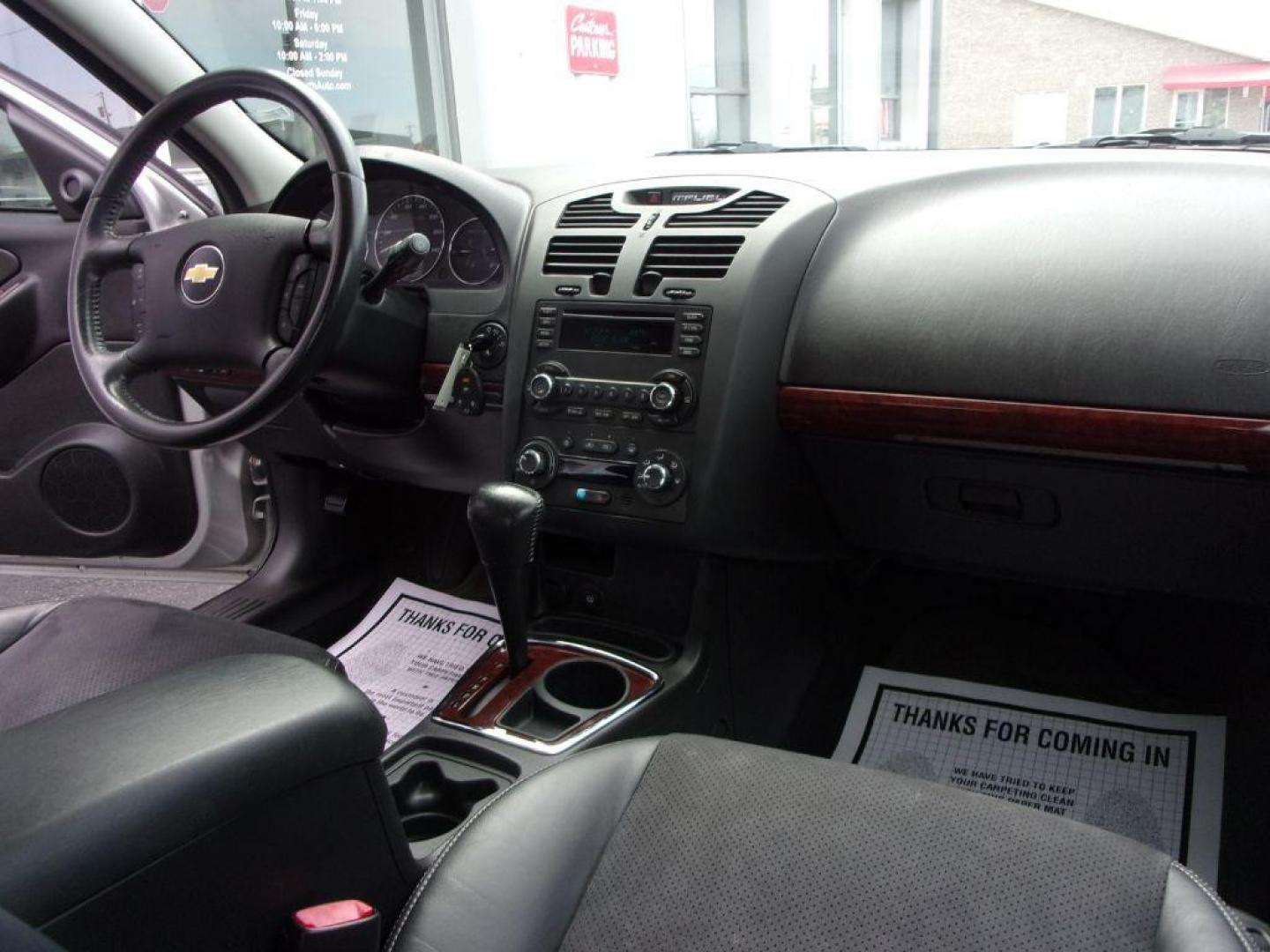 2006 SILVER CHEVROLET MALIBU LTZ (1G1ZU53826F) with an 3.5L engine, Automatic transmission, located at 501 E. Columbia St., Springfield, OH, 45503, (800) 262-7122, 39.925262, -83.801796 - *** 1 Owner *** Clean CarFax w/ 61 Dealer Service Records *** Serviced and Detailed *** Remote Start *** LTZ *** 3.5L V6 *** Moonroof *** Premium Audio *** Jay North Auto has offered hand picked vehicles since 1965! Our customer's enjoy a NO pressure buying experience with a small town feel. Al - Photo#20