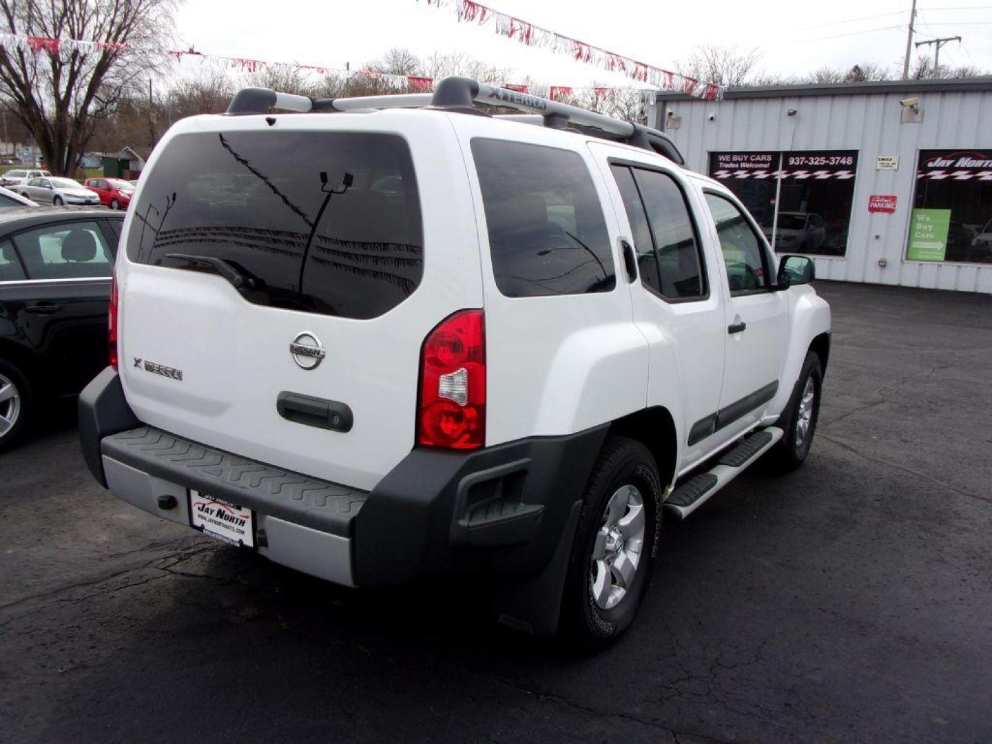 2012 WHITE NISSAN XTERRA S (5N1AN0NW2CC) with an 4.0L engine, Automatic transmission, located at 501 E. Columbia St., Springfield, OH, 45503, (800) 262-7122, 39.925262, -83.801796 - *** 4.0L V6 4wd *** Serviced and Detailed *** NICE!!! *** Jay North Auto has offered hand picked vehicles since 1965! Our customer's enjoy a NO pressure buying experience with a small town feel. All of our vehicles get fully inspected and detailed. We are a preferred dealer for many local credit - Photo#3