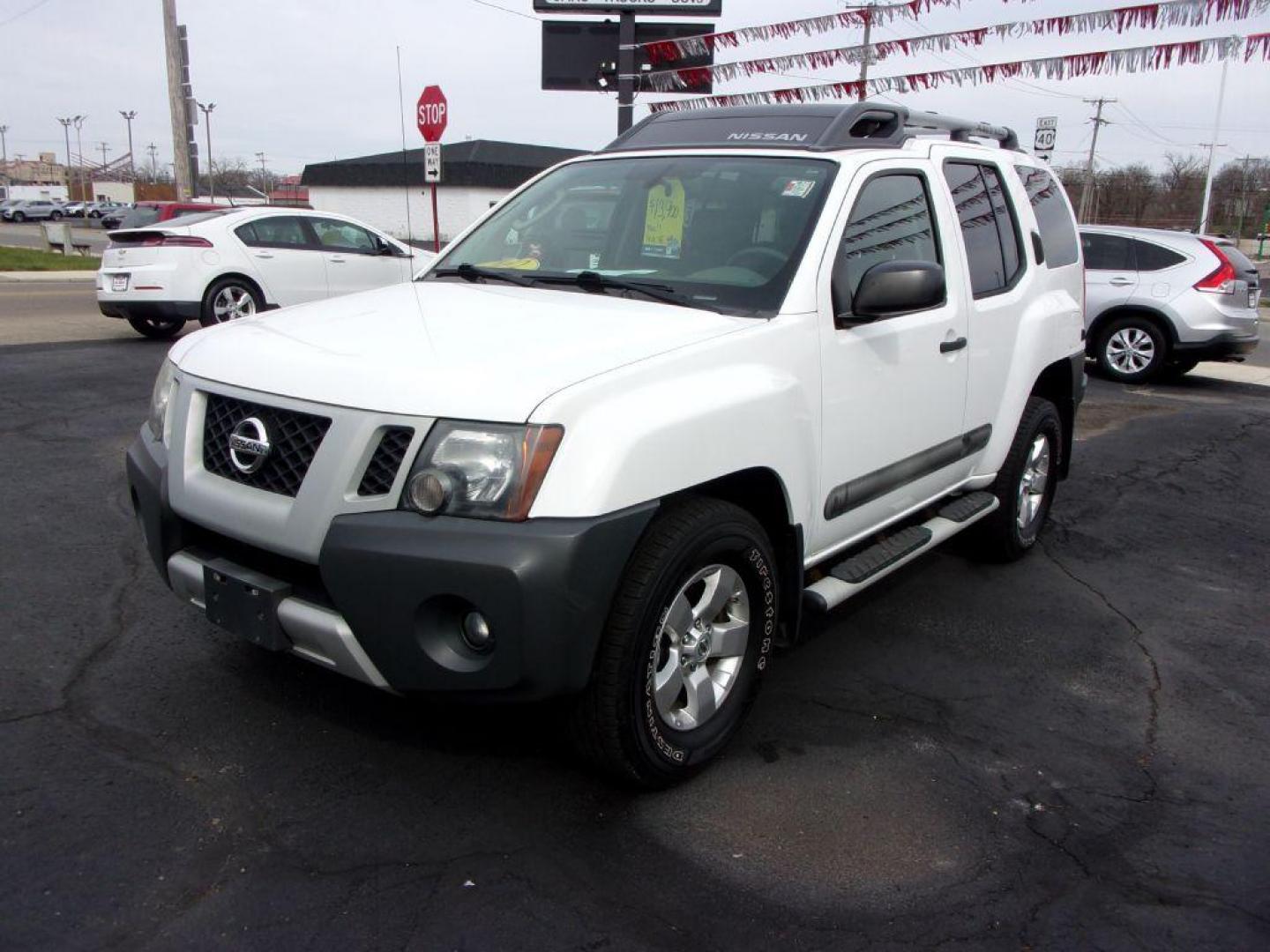 2012 WHITE NISSAN XTERRA S (5N1AN0NW2CC) with an 4.0L engine, Automatic transmission, located at 501 E. Columbia St., Springfield, OH, 45503, (800) 262-7122, 39.925262, -83.801796 - *** 4.0L V6 4wd *** Serviced and Detailed *** NICE!!! *** Jay North Auto has offered hand picked vehicles since 1965! Our customer's enjoy a NO pressure buying experience with a small town feel. All of our vehicles get fully inspected and detailed. We are a preferred dealer for many local credit - Photo#6