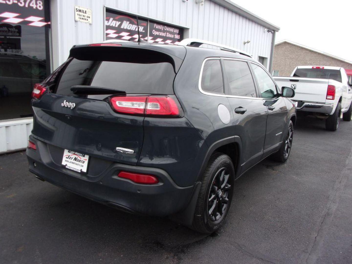 2018 GRAY JEEP CHEROKEE LATITUDE PLUS (1C4PJLLB0JD) with an 2.4L engine, Automatic transmission, located at 501 E. Columbia St., Springfield, OH, 45503, (800) 262-7122, 39.925262, -83.801796 - ***Clean Carfax***1-Owner***Blind Spot***New Tires***Serviced and Detailed*** Jay North Auto has offered hand picked vehicles since 1965! Our customer's enjoy a NO pressure buying experience with a small town feel. All of our vehicles get fully inspected and detailed. We are a preferred dealer f - Photo#3