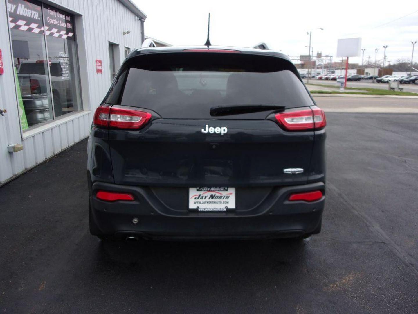 2018 GRAY JEEP CHEROKEE LATITUDE PLUS (1C4PJLLB0JD) with an 2.4L engine, Automatic transmission, located at 501 E. Columbia St., Springfield, OH, 45503, (800) 262-7122, 39.925262, -83.801796 - ***Clean Carfax***1-Owner***Blind Spot***New Tires***Serviced and Detailed*** Jay North Auto has offered hand picked vehicles since 1965! Our customer's enjoy a NO pressure buying experience with a small town feel. All of our vehicles get fully inspected and detailed. We are a preferred dealer f - Photo#4