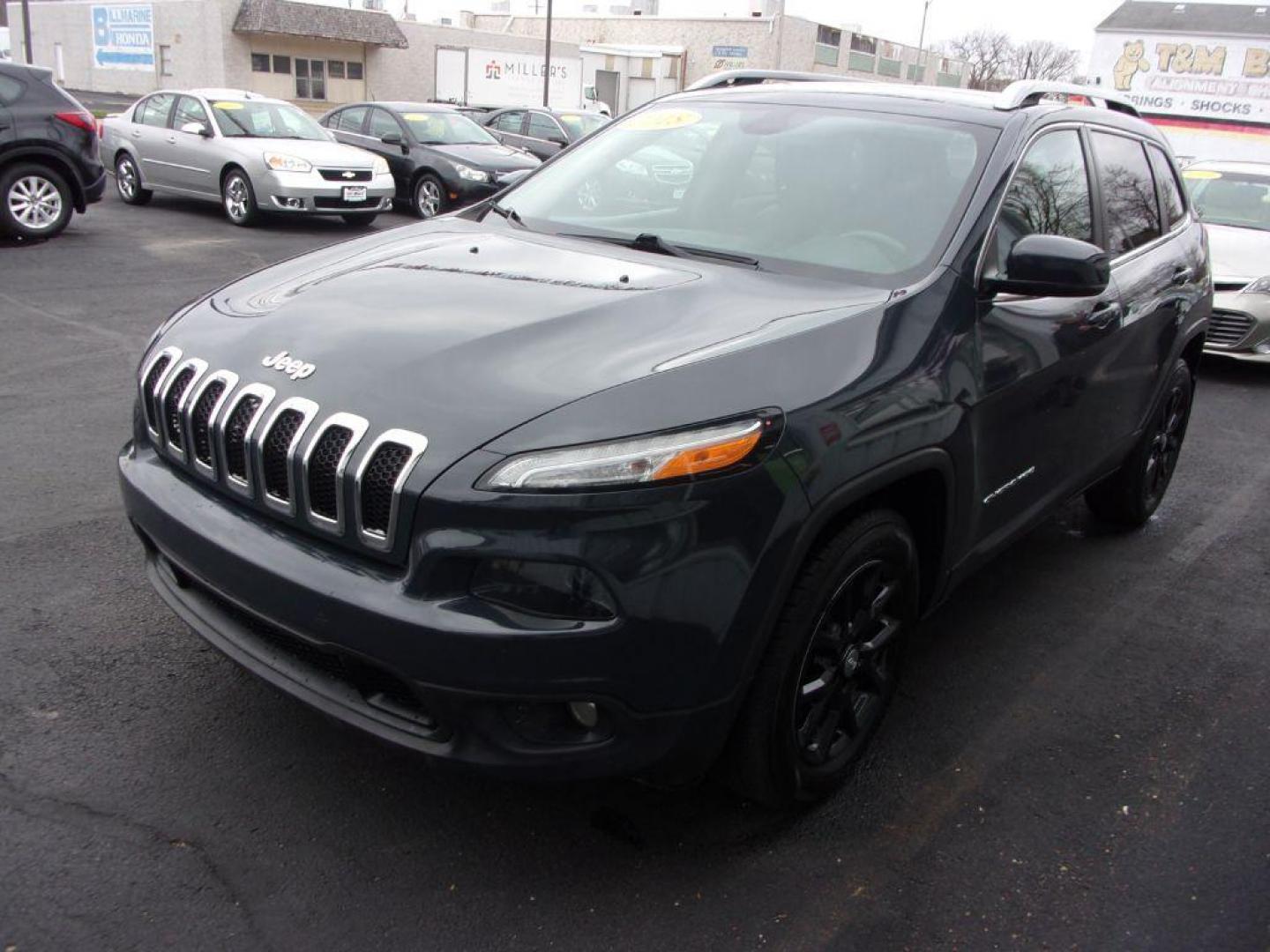 2018 GRAY JEEP CHEROKEE LATITUDE PLUS (1C4PJLLB0JD) with an 2.4L engine, Automatic transmission, located at 501 E. Columbia St., Springfield, OH, 45503, (800) 262-7122, 39.925262, -83.801796 - ***Clean Carfax***1-Owner***Blind Spot***New Tires***Serviced and Detailed*** Jay North Auto has offered hand picked vehicles since 1965! Our customer's enjoy a NO pressure buying experience with a small town feel. All of our vehicles get fully inspected and detailed. We are a preferred dealer f - Photo#6