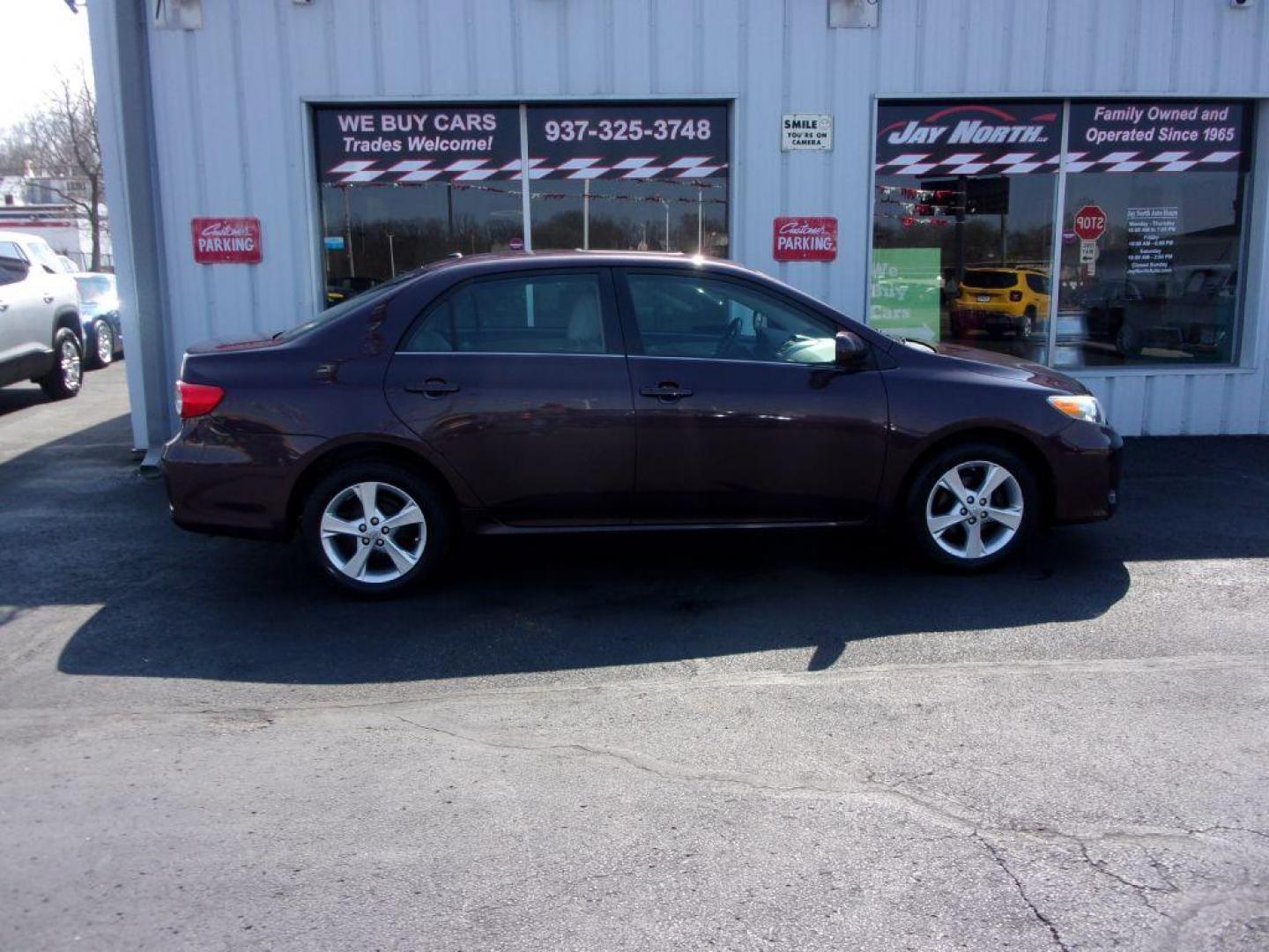 2013 MAROON TOYOTA COROLLA LE SPECIAL EDITION (2T1BU4EE7DC) with an 1.8L engine, Automatic transmission, located at 501 E. Columbia St., Springfield, OH, 45503, (800) 262-7122, 39.925262, -83.801796 - Photo#0