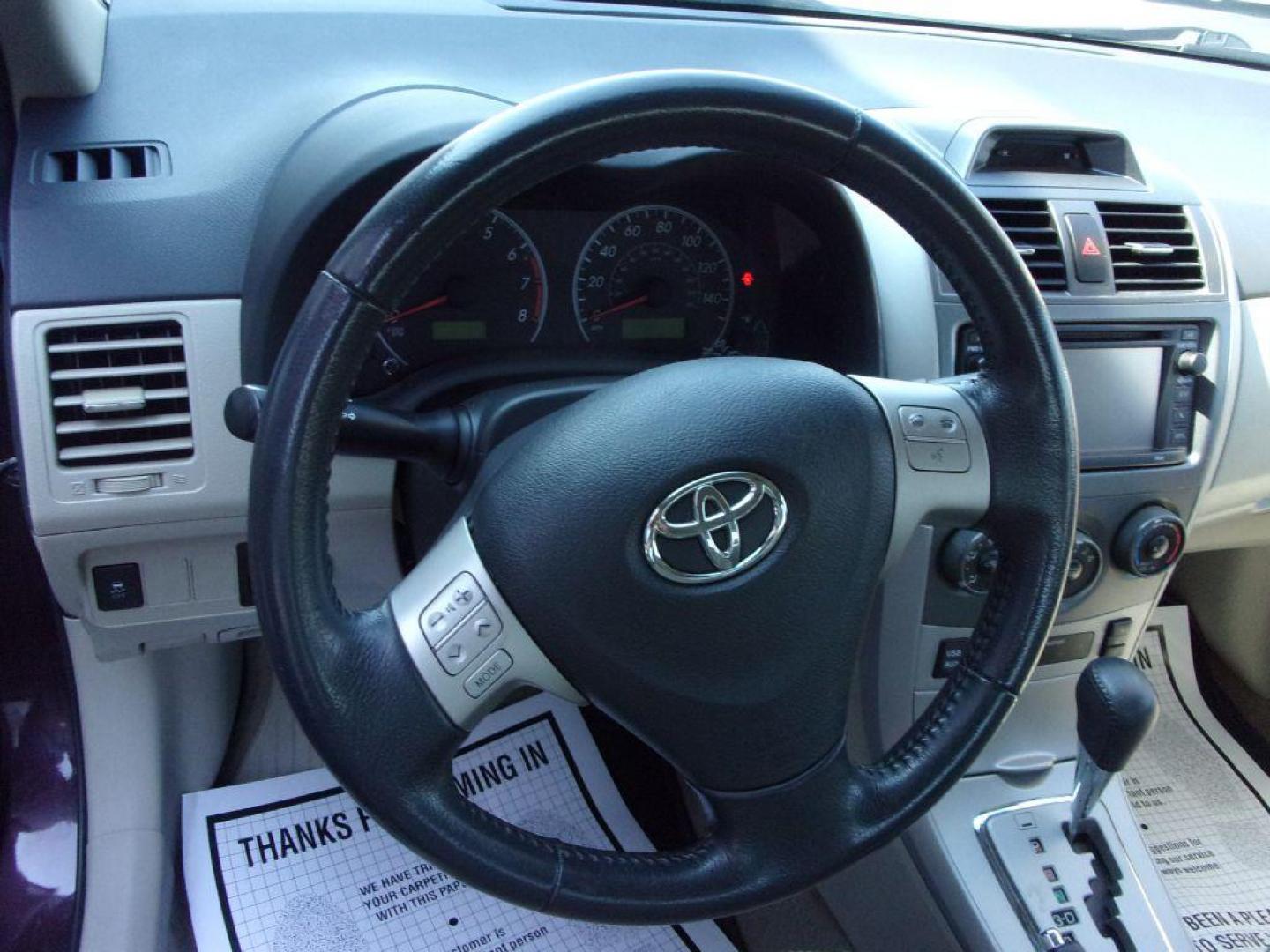 2013 MAROON TOYOTA COROLLA LE SPECIAL EDITION (2T1BU4EE7DC) with an 1.8L engine, Automatic transmission, located at 501 E. Columbia St., Springfield, OH, 45503, (800) 262-7122, 39.925262, -83.801796 - Photo#9