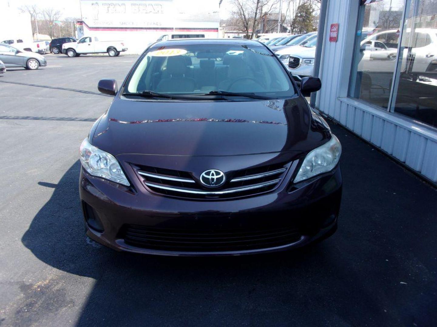 2013 MAROON TOYOTA COROLLA LE SPECIAL EDITION (2T1BU4EE7DC) with an 1.8L engine, Automatic transmission, located at 501 E. Columbia St., Springfield, OH, 45503, (800) 262-7122, 39.925262, -83.801796 - Photo#1