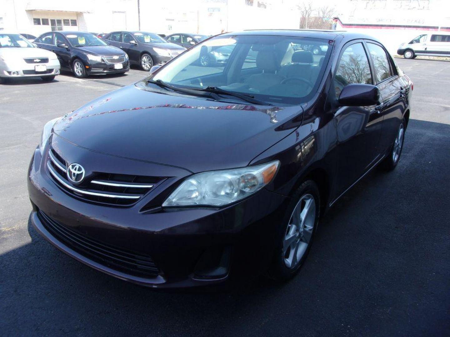 2013 MAROON TOYOTA COROLLA LE SPECIAL EDITION (2T1BU4EE7DC) with an 1.8L engine, Automatic transmission, located at 501 E. Columbia St., Springfield, OH, 45503, (800) 262-7122, 39.925262, -83.801796 - Photo#6