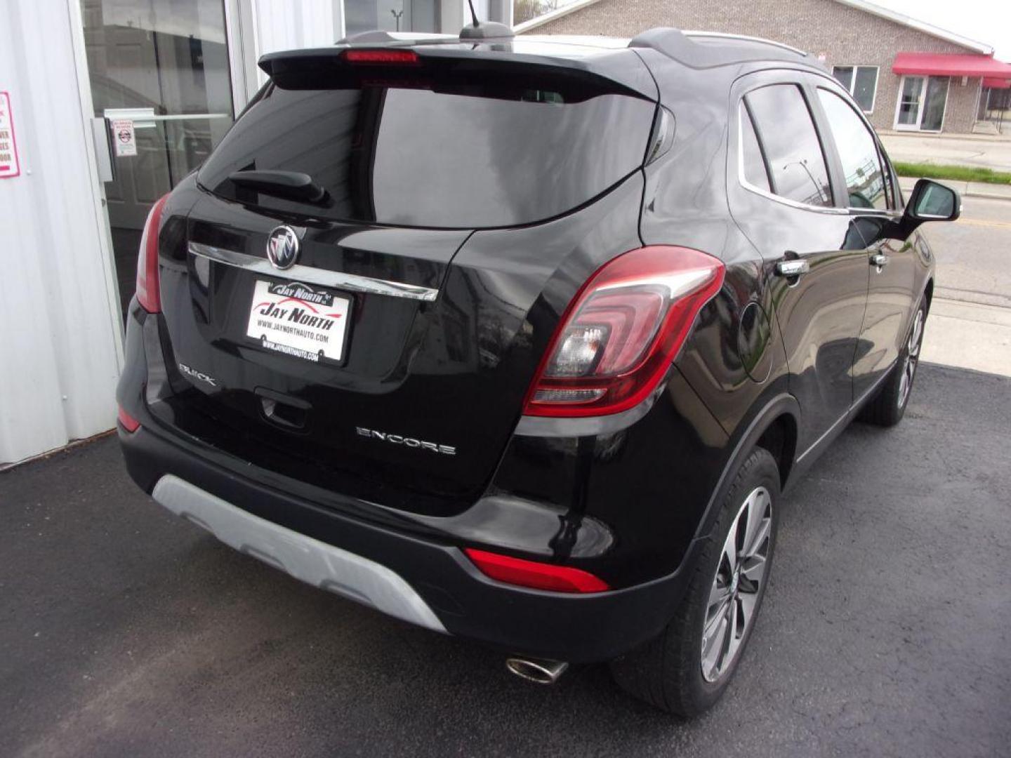 2017 BLACK BUICK ENCORE ESSENCE (KL4CJCSB3HB) with an 1.4L engine, Automatic transmission, located at 501 E. Columbia St., Springfield, OH, 45503, (800) 262-7122, 39.925262, -83.801796 - Photo#5