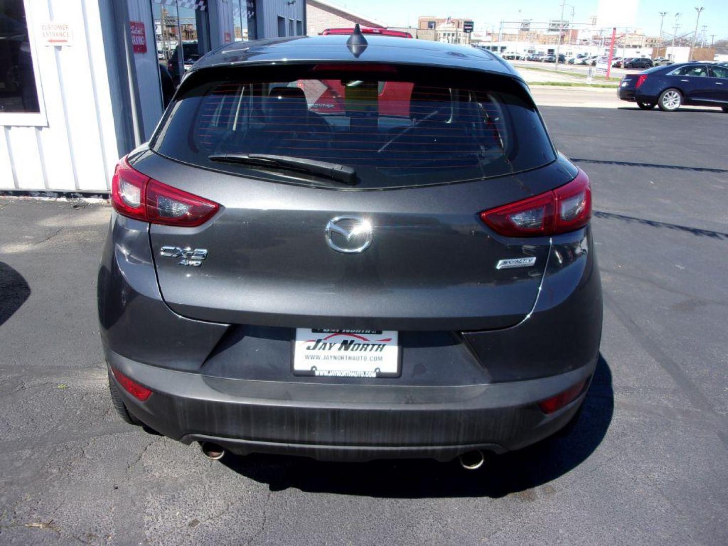 2017 GRAY MAZDA CX-3 TOURING (JM1DKFC73H0) with an 2.0L engine, Automatic transmission, located at 501 E. Columbia St., Springfield, OH, 45503, (800) 262-7122, 39.925262, -83.801796 - Photo#4