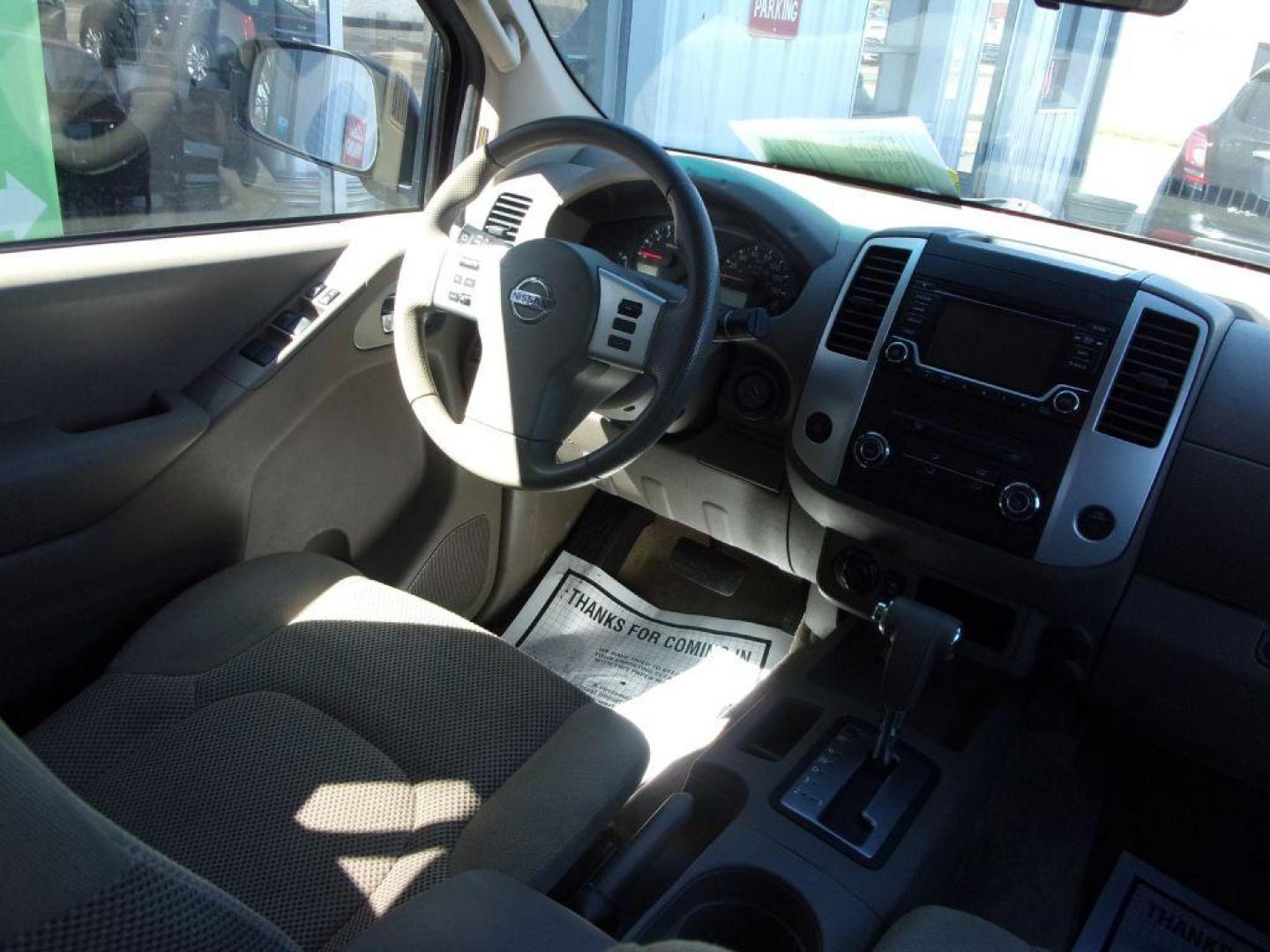 2015 RED NISSAN FRONTIER CREW CAB SV (1N6AD0EV4FN) with an 4.0L engine, Automatic transmission, located at 501 E. Columbia St., Springfield, OH, 45503, (800) 262-7122, 39.925262, -83.801796 - Photo#13