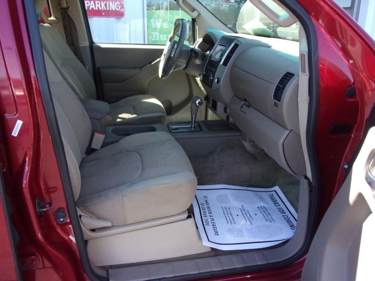 2015 RED NISSAN FRONTIER CREW CAB SV (1N6AD0EV4FN) with an 4.0L engine, Automatic transmission, located at 501 E. Columbia St., Springfield, OH, 45503, (800) 262-7122, 39.925262, -83.801796 - Photo#14